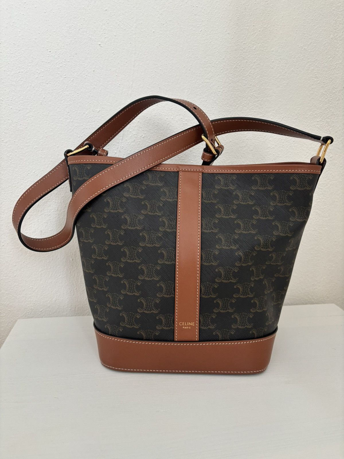 Celine Celine Small Bucket Triomphe Shoulder Bag Size ONE SIZE - 15 Thumbnail