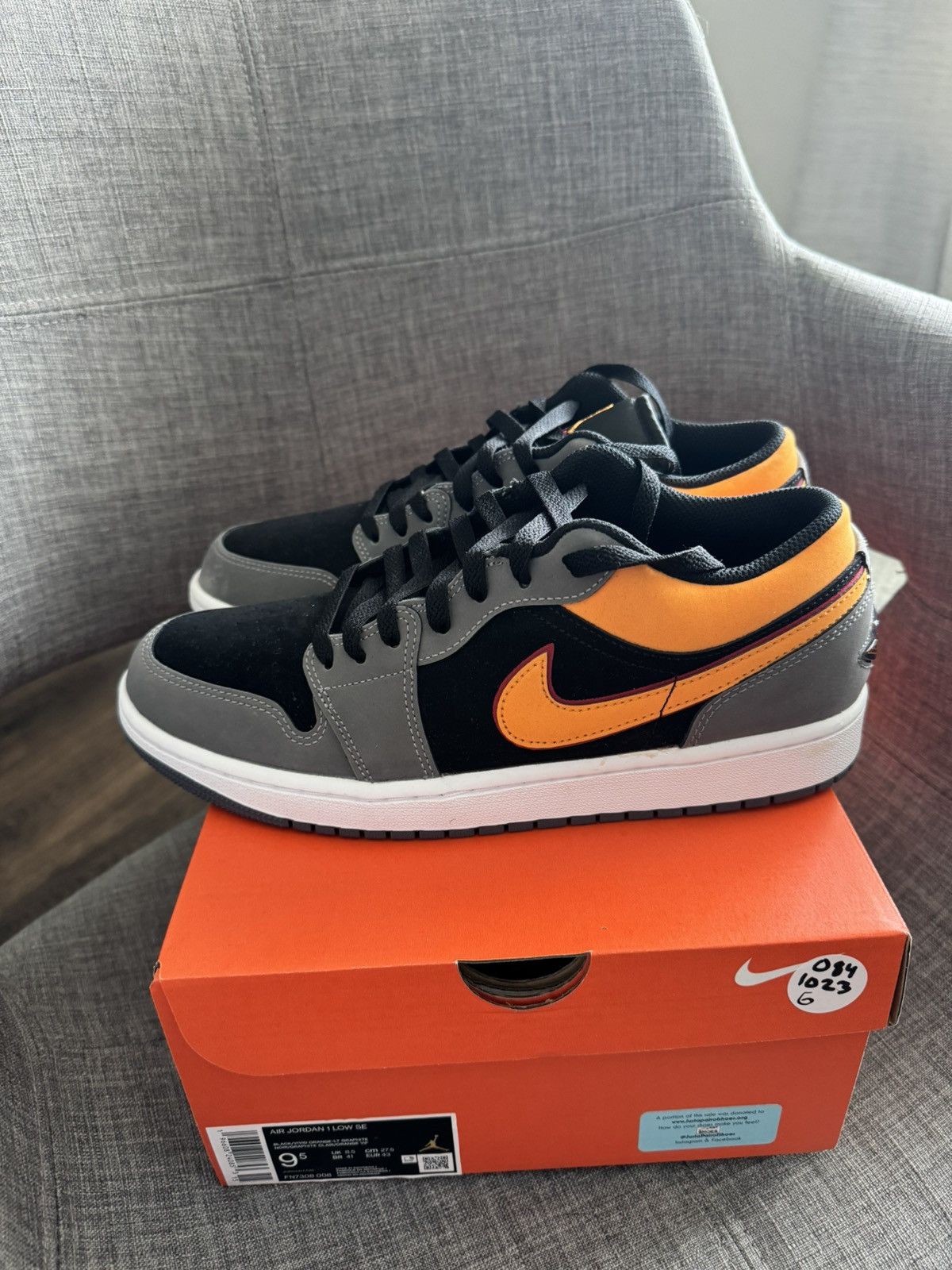 Jordan Brand Air Jordan 1 Low SE Size US 9.5 / EU 42-43 - 11 Thumbnail