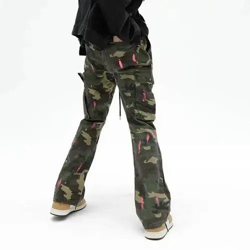 Japanese Brand Camouflage Baggy Cargo Flare Pants Size US 32 / EU 48 - 2 Thumbnail