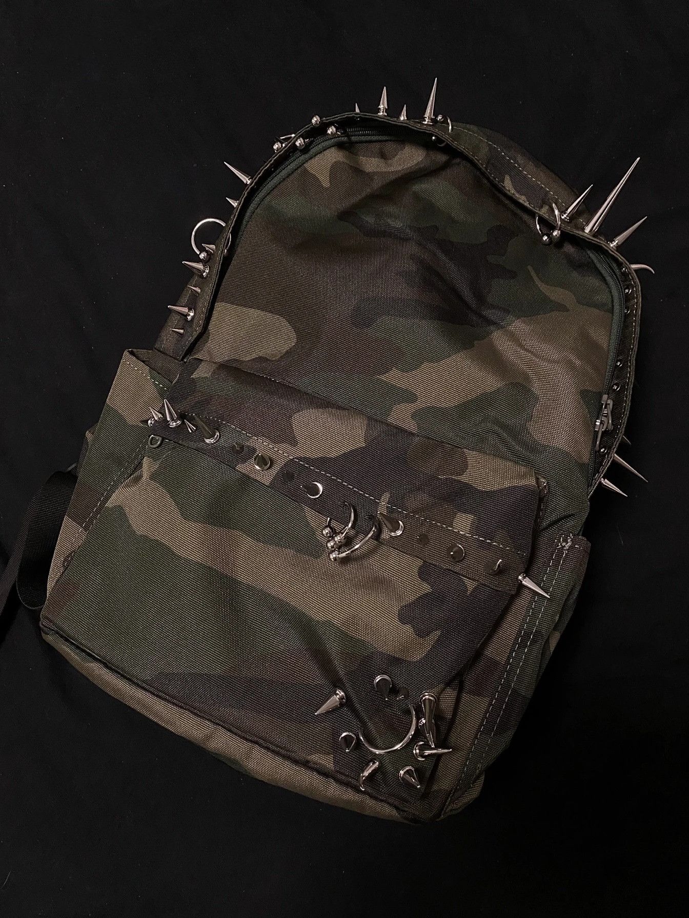 Other Punk Gothic Army Streetwear Rivets Camouflage Backpack Size ONE SIZE - 3 Thumbnail