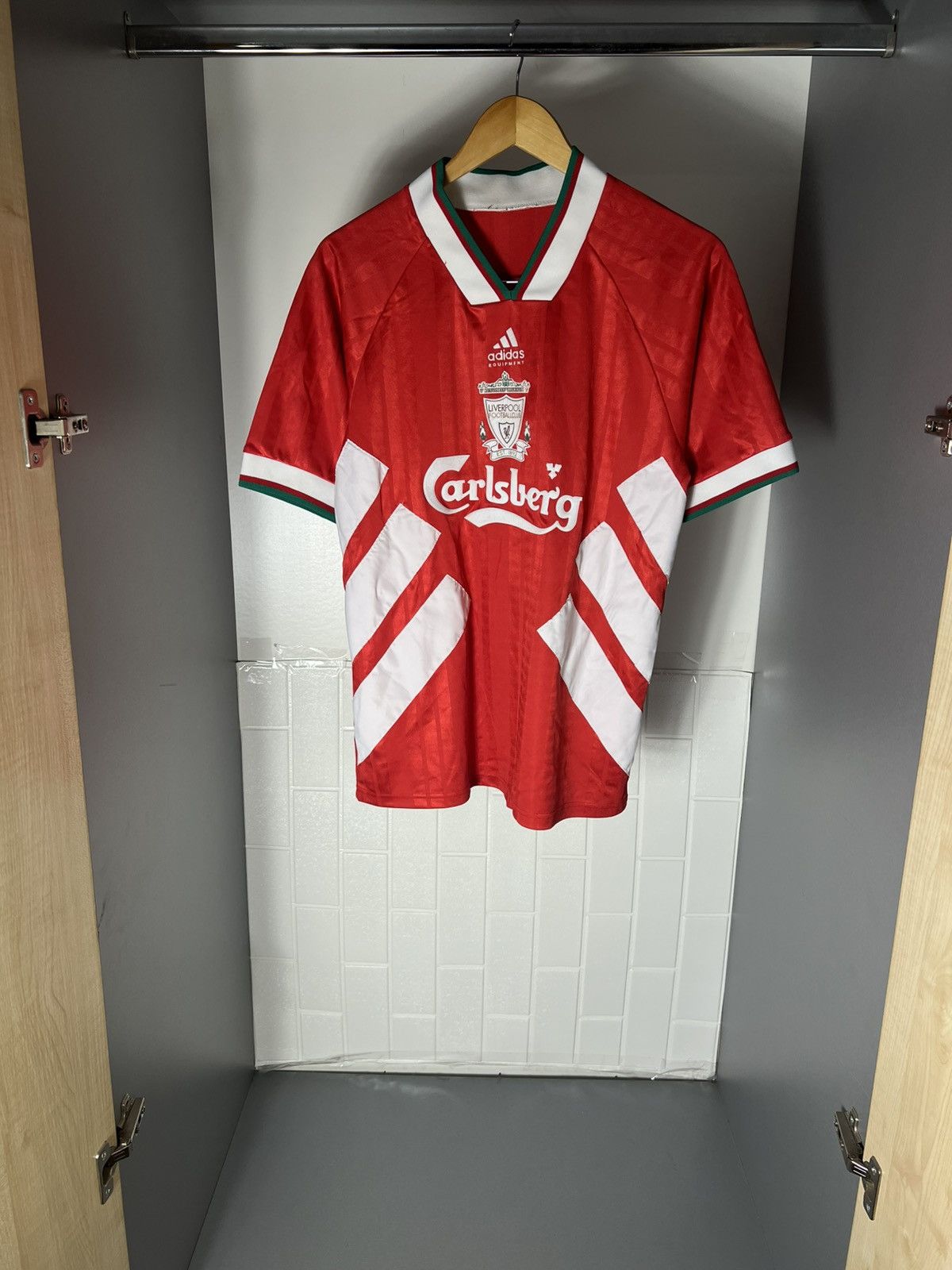 Vintage ADIDAS EQUIPMENT FC LIVERPOOL ENGLAND SOCCER JERSEY RETRO Size US L / EU 52-54 / 3 - 1 Thumbnail