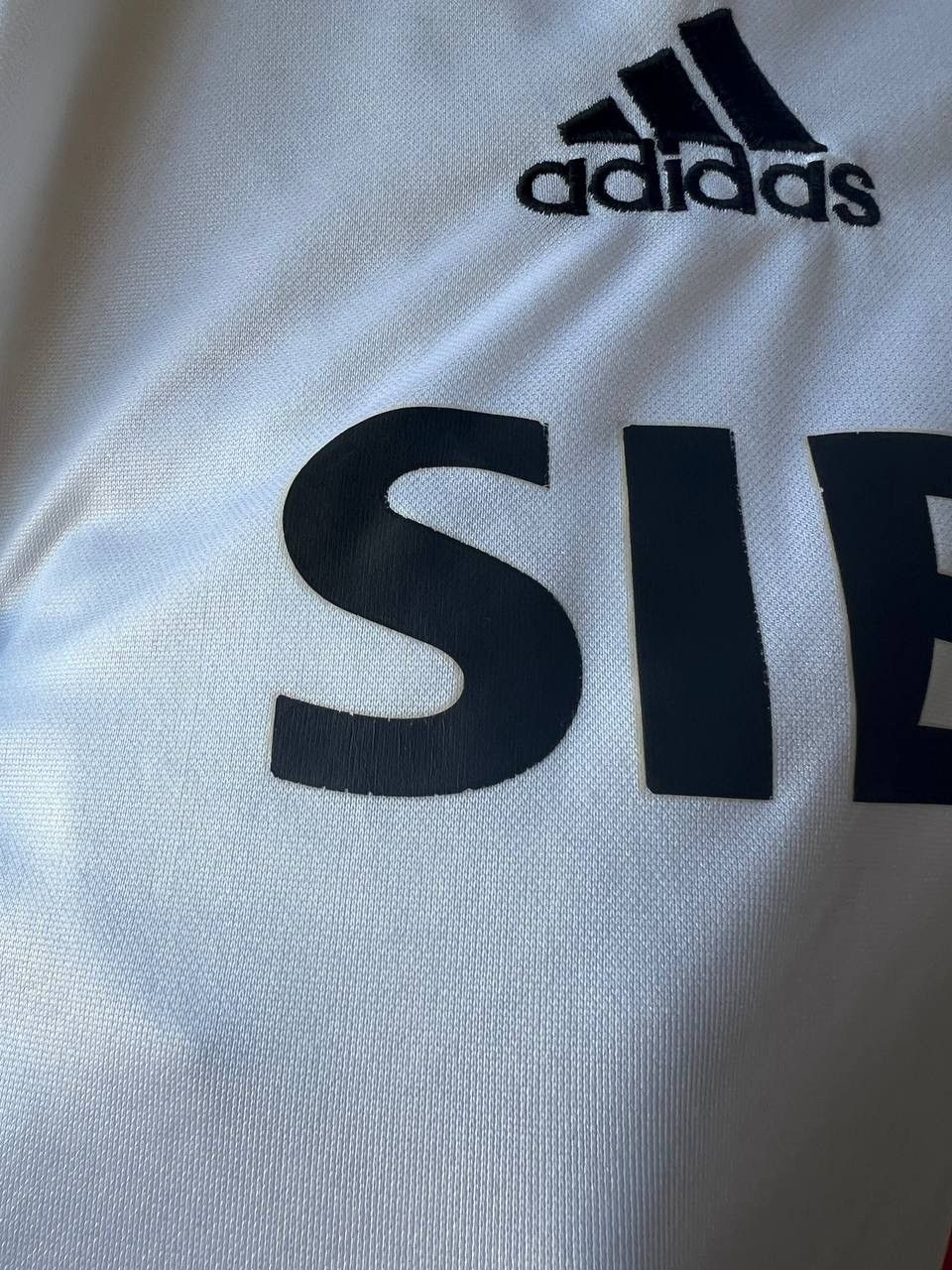 Vintage 2004/05 REAL MADRID HOME RARE SOCCER JERSEY SHIRT ADIDAS Size US XL / EU 56 / 4 - 5 Thumbnail