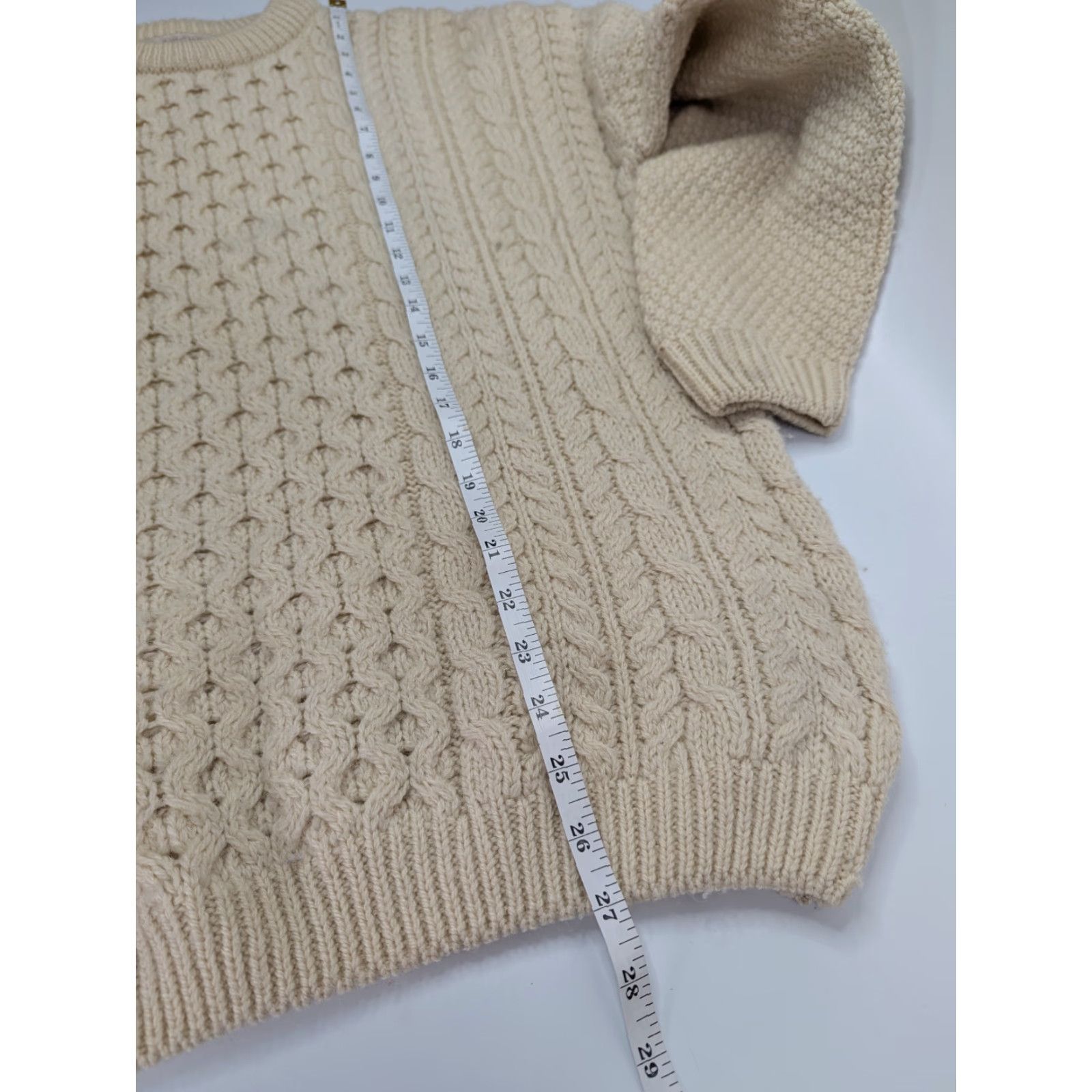 Vintage Highland Home Industries Crew Neck Sweater Ladies M Cream 100% Wool Cable Knit Chunky Pullover All Seasons Vintage No Size M / US 6-8 / IT 42-44 - 6 Thumbnail