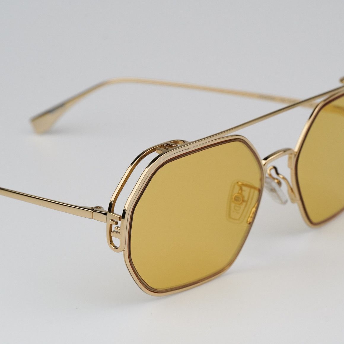 Fendi NEW Fendi FE40039U 10L Unisex Geometric Sunglasses Size ONE SIZE - 7 Thumbnail