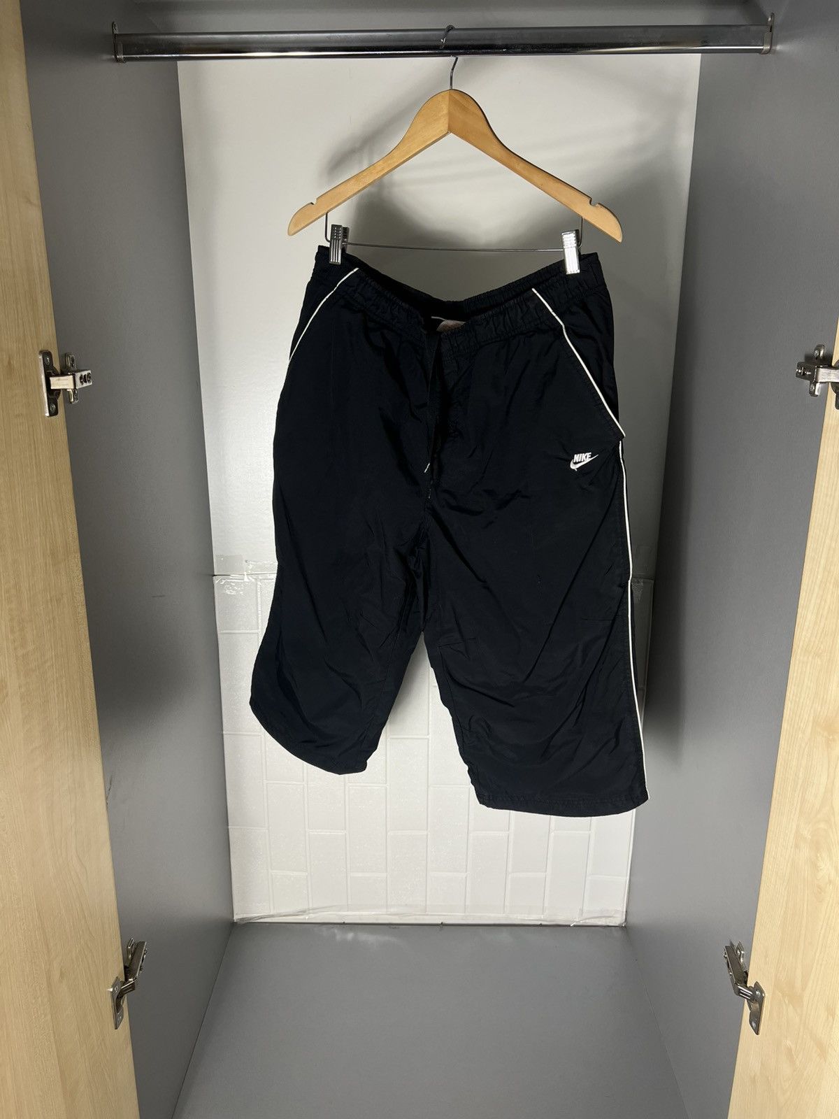 Nike VINTAGE NIKE NYLON RETRO SHORTS DRILL SWOOSH USA Y2K 90s SK8 Size US 36 / EU 52 - 6 Thumbnail