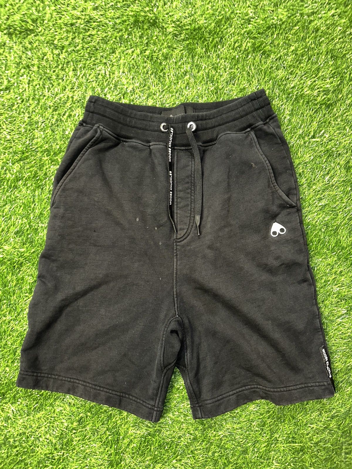 Moose Knuckles Moose Knuckles Sarasota Shorts Size Small Size US 30 / EU 46 - 1 Thumbnail