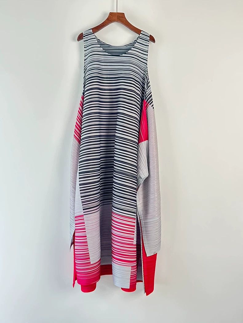 Issey Miyake Issey Miyake Flag series national flag dress Size L / US 10 / IT 46 - 1 Thumbnail