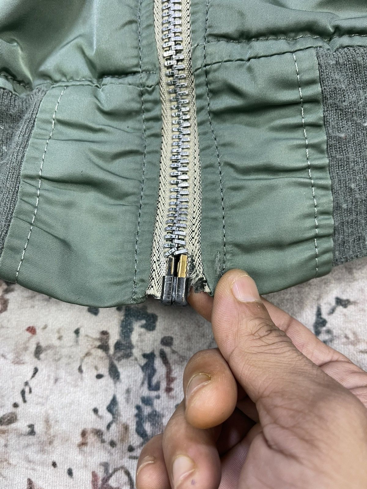 Alpha Industries Vtg Alpha Industries Type MA-1 Flying Bomber Jacket Size US L / EU 52-54 / 3 - 12 Thumbnail