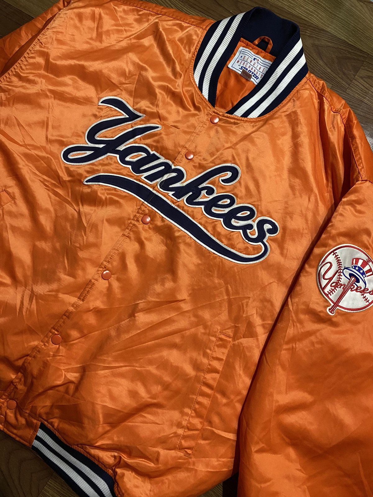 Vintage VINTAGE 90’S STARTER NEW YORK YANKEES SATIN JACKET ORANGE Size US XXL / EU 58 / 5 - 3 Thumbnail