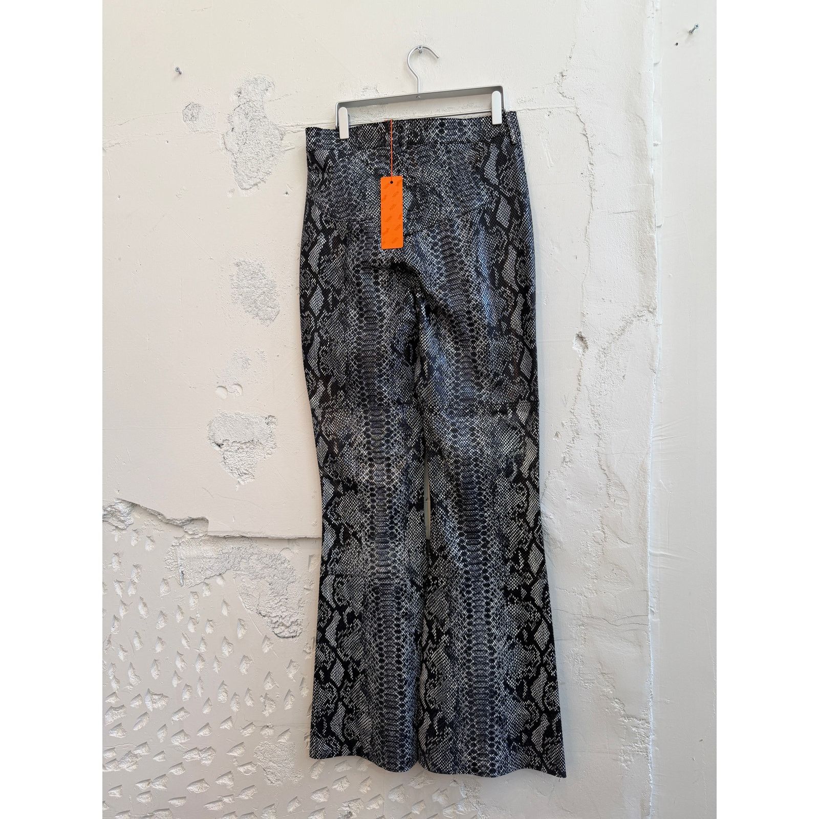 Von Dutch Von Dutch Black Suede/Snake Print Flare Pant Size 28" / US 6 / IT 42 - 2 Thumbnail