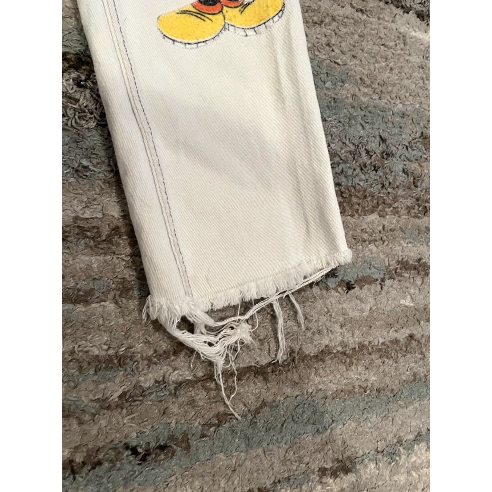 Levi's VINTAGE Levi's Disney Mickey Mouse White Distressed Jeans 8 Orange Tag So Cute VTG Jeans Size 30" / US 8 / IT 44 - 7 Thumbnail