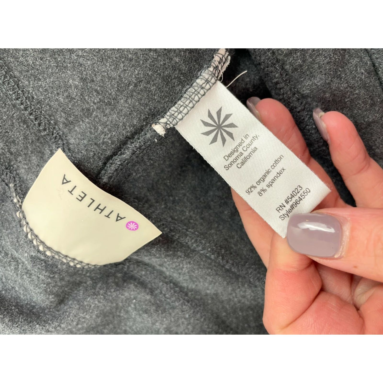 Athleta Athleta Capri Pants Women's Size S Gray Pull On Ruched Side Hem Waistband Activewear Yoga Pants Miss? No Tag Removed? (Grey) Women Size 28" / US 6 / IT 42 - 7 Thumbnail