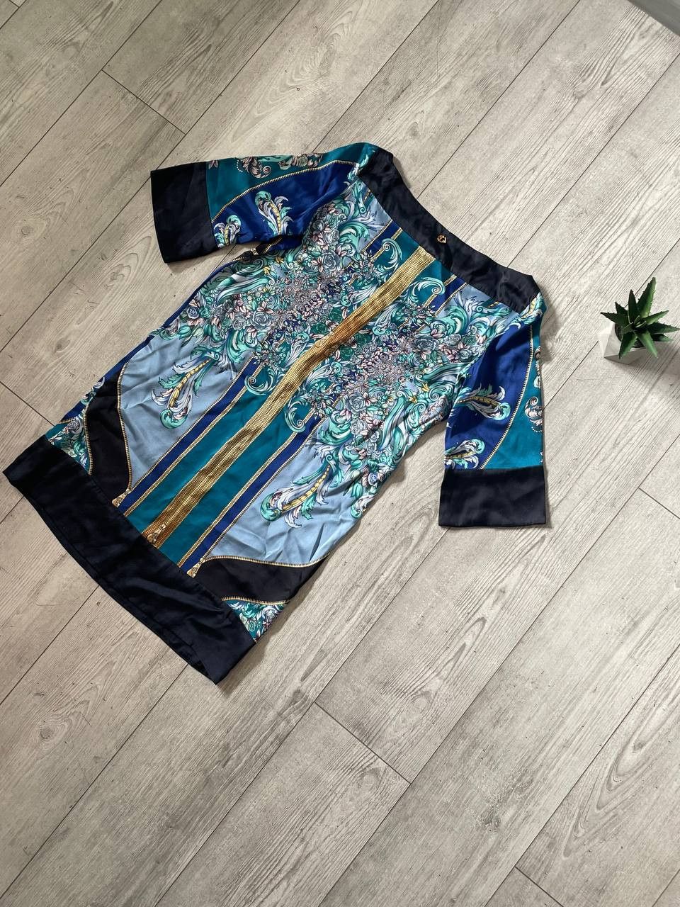 Versace Luxury Versace Silk Dress Size IT 42 L Size M / US 6-8 / IT 42-44 - 2 Thumbnail