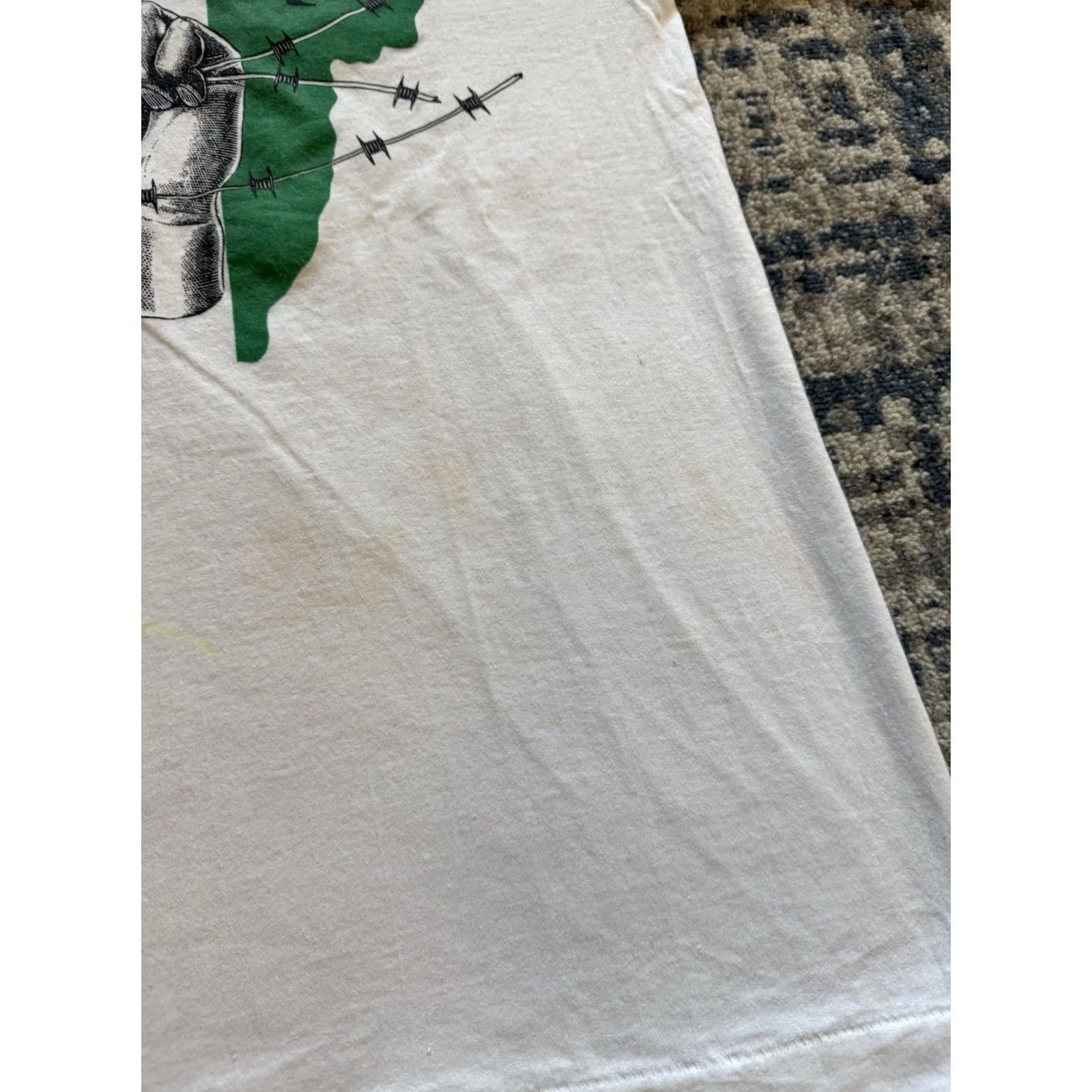 Vintage VINTAGE 80s Irish Freedom T Shirt Sz M Flag of Ireland Troubles Sinn Fein Noraid White Screen Stars Mens Size US M / EU 48-50 / 2 - 4 Thumbnail