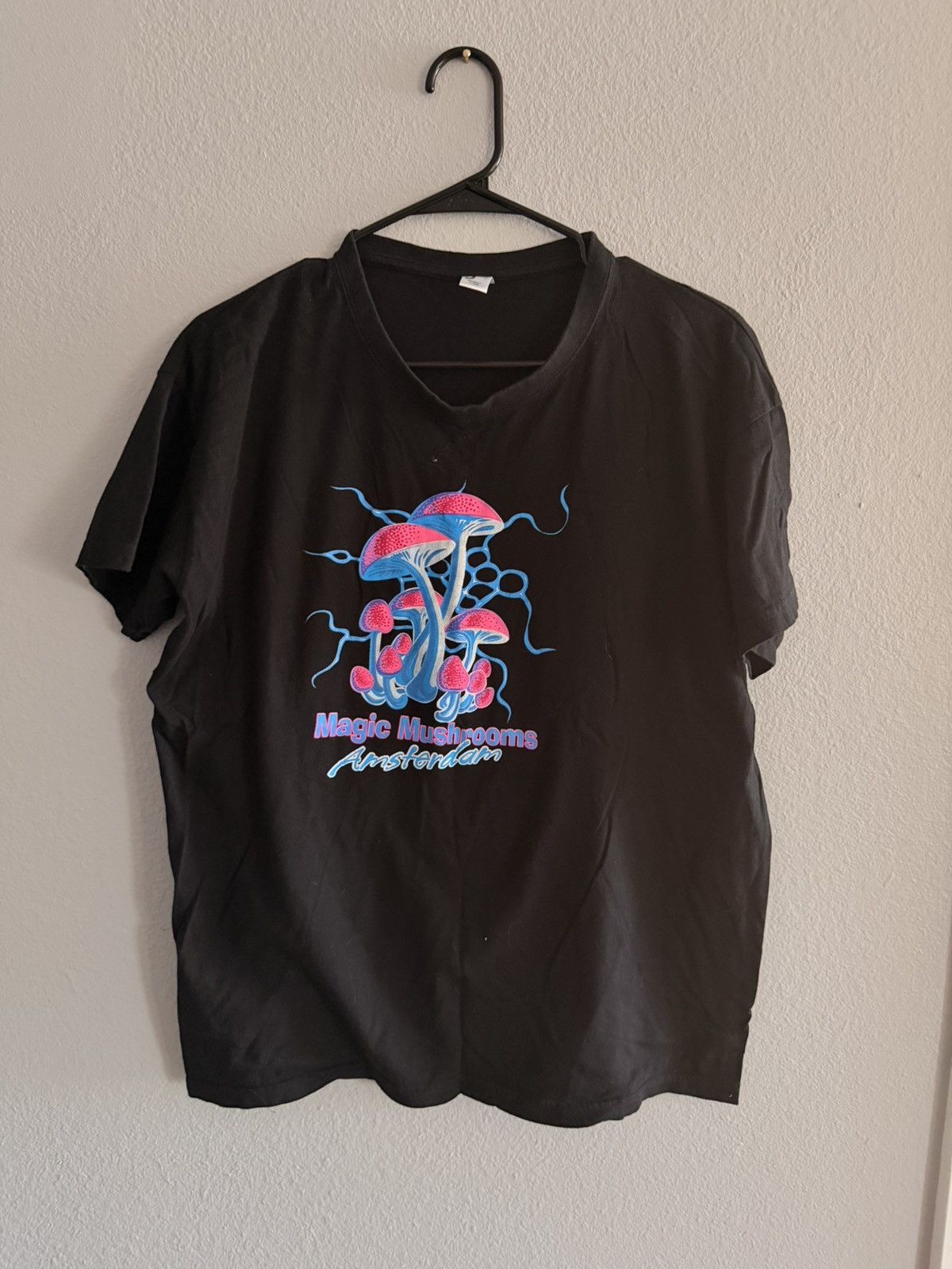 Other Vintage rare Amsterdam magic mushrooms tourist t-shirt Size US L / EU 52-54 / 3 - 1 Thumbnail