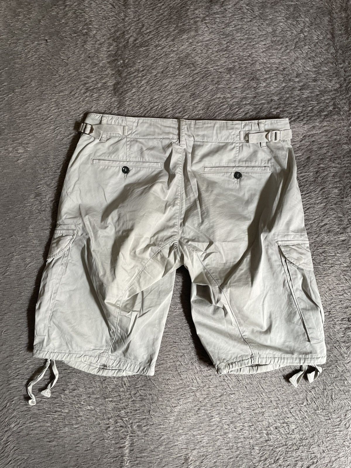 C.P. Company C.P. Company CP company bermuda cargo shorts Size US 35 - 11 Thumbnail
