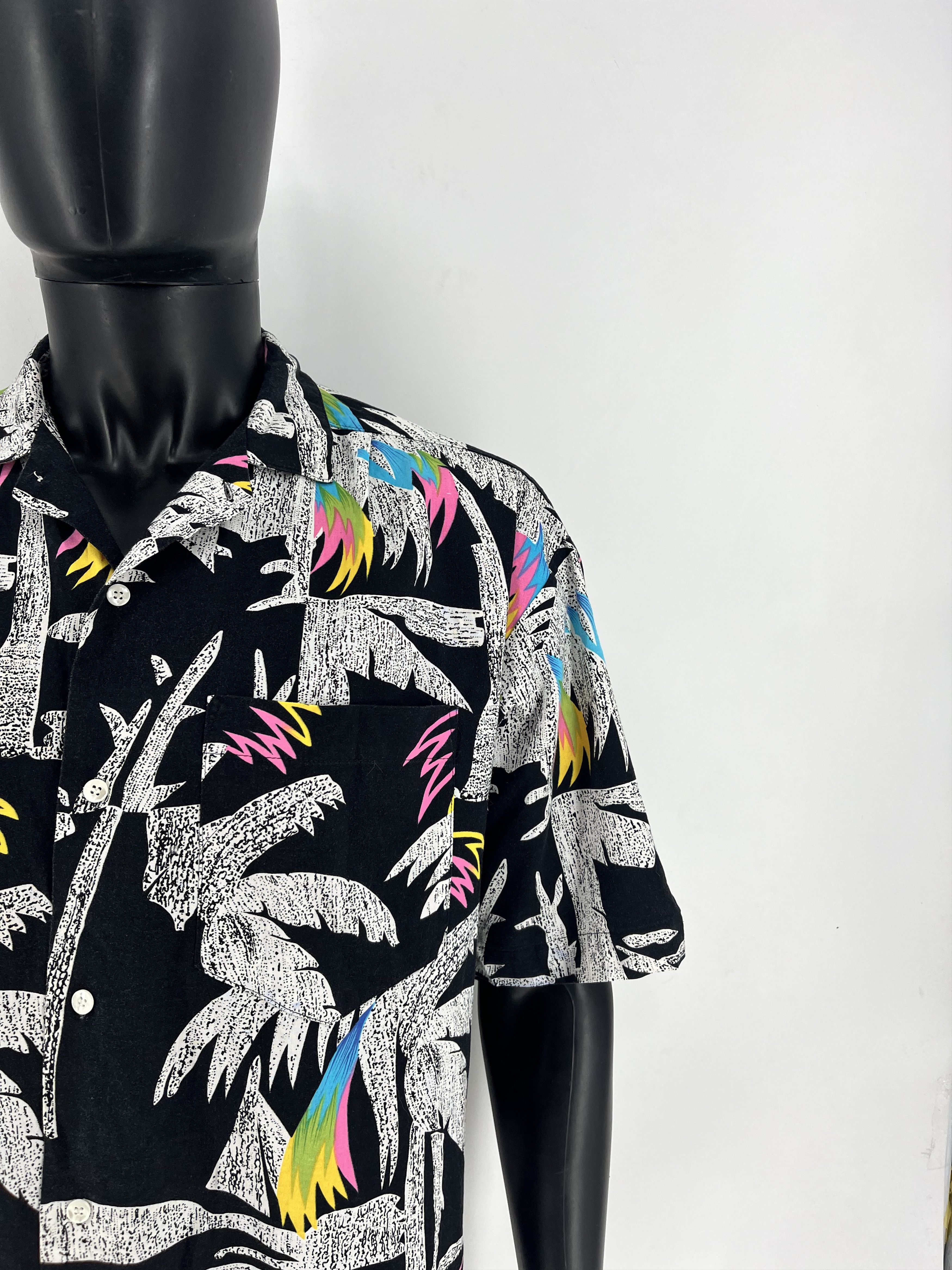 Vintage Vintage Y2K Art Streetwear Hawaiian Travis Scott style Size US L / EU 52-54 / 3 - 7 Thumbnail