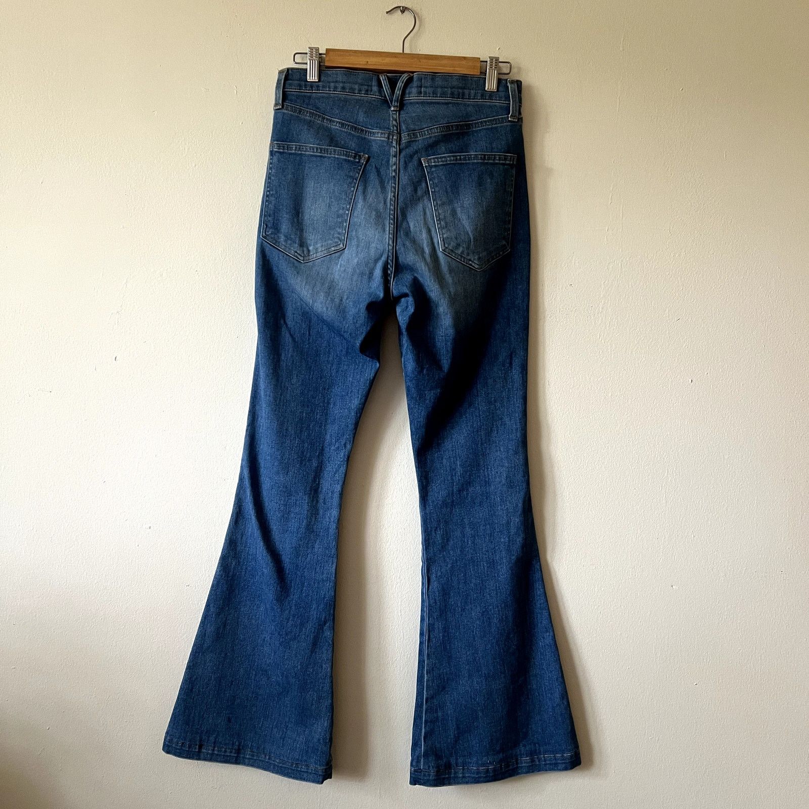 Veronica Beard Veronica Beard Sheridan Bell-Bottom Jeans lakeshore wash 29 Size 29" - 6 Thumbnail