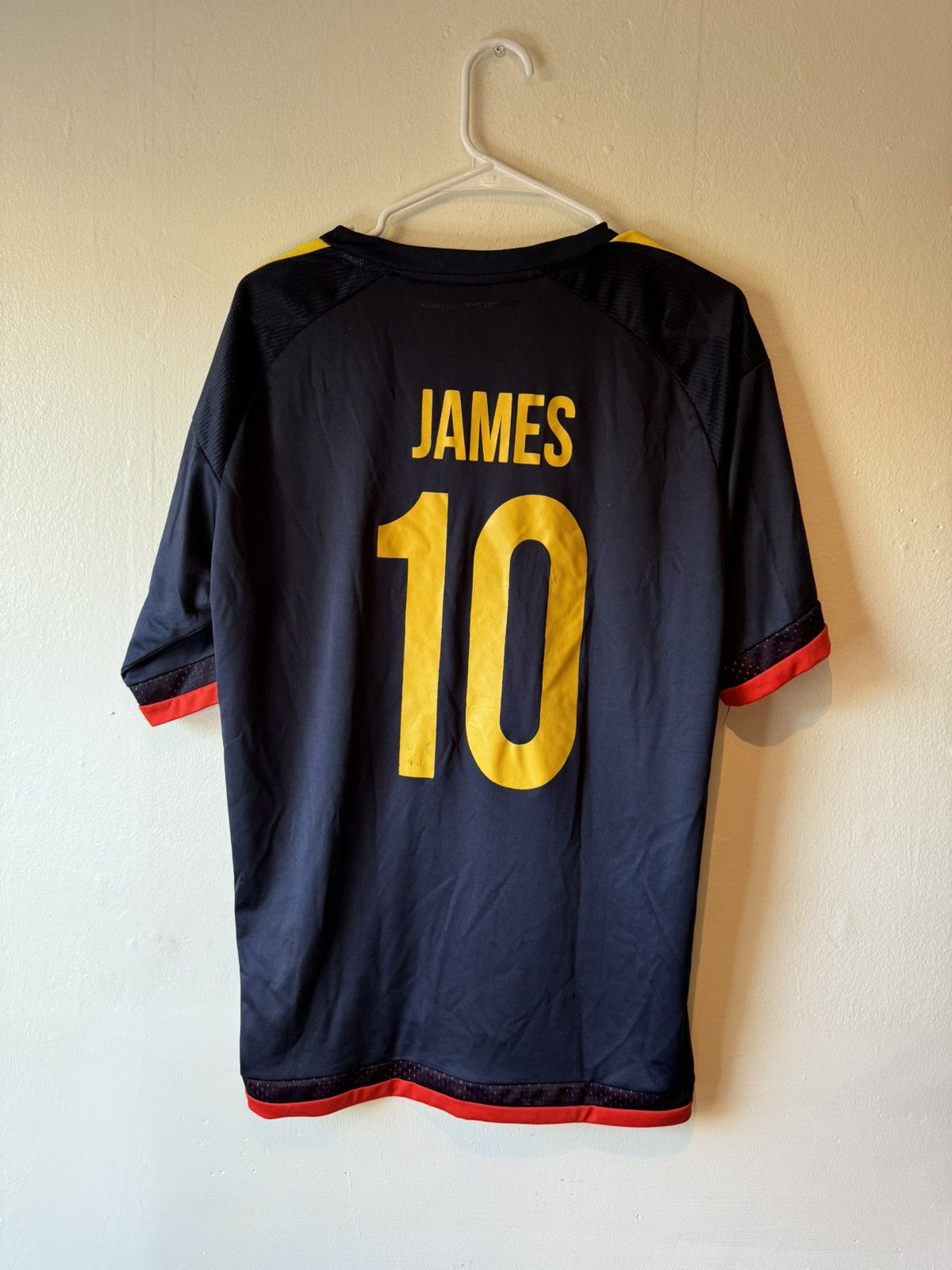 Adidas Adidas Climacool Colombia Soccer Jersey #10 James Medium Size US M / EU 48-50 / 2 - 5 Thumbnail