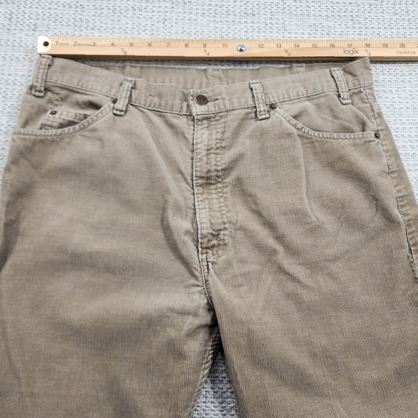 Levi's Vtg Levi's Corduroy Pants Mens 36x29 Tan Straight Leg Zip Fly Casual 90s Hippie Retro USA Size US 36 / EU 52 - 7 Thumbnail