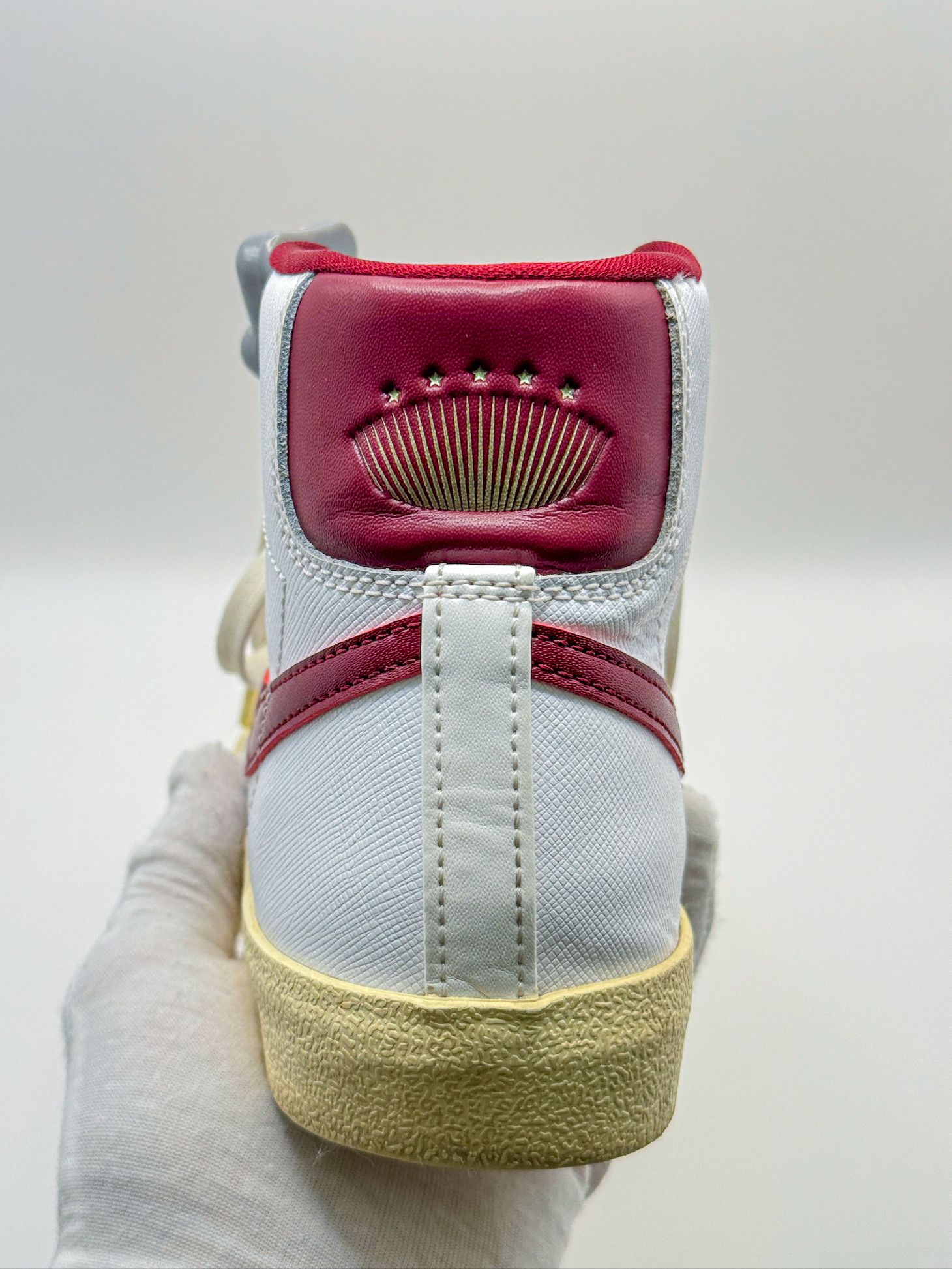 Nike Nike Blazer Mid 77 SE White Red Sneakers Size US 8 / IT 38 - 9 Thumbnail