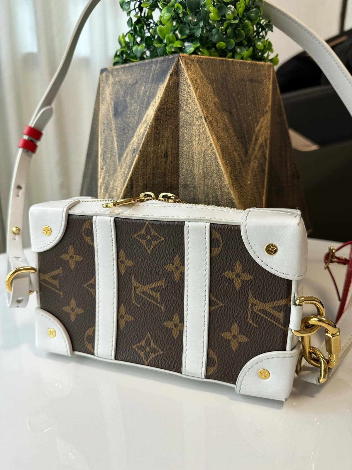 Louis Vuitton × NBA × Virgil Abloh Louis Vuitton NBA Trunk Size ONE SIZE - 15 Thumbnail