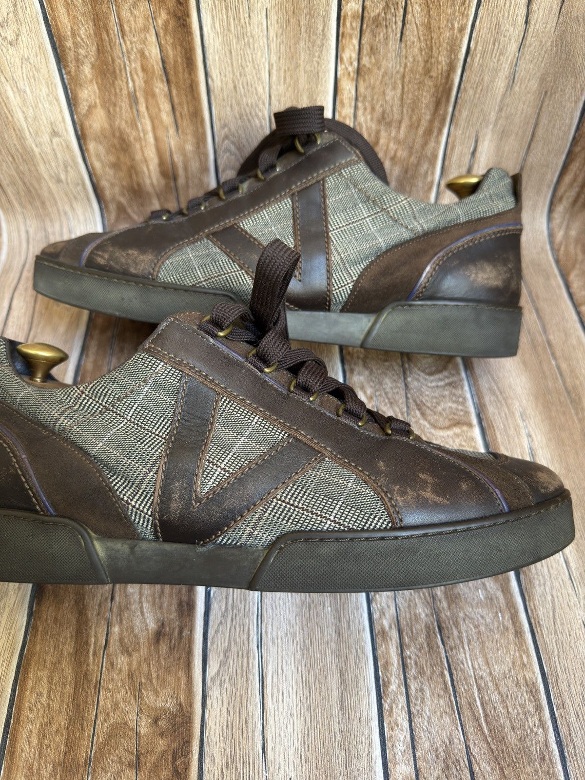 Louis Vuitton Vtg rare patch sneaker Size US 11 / EU 44 - 13 Thumbnail
