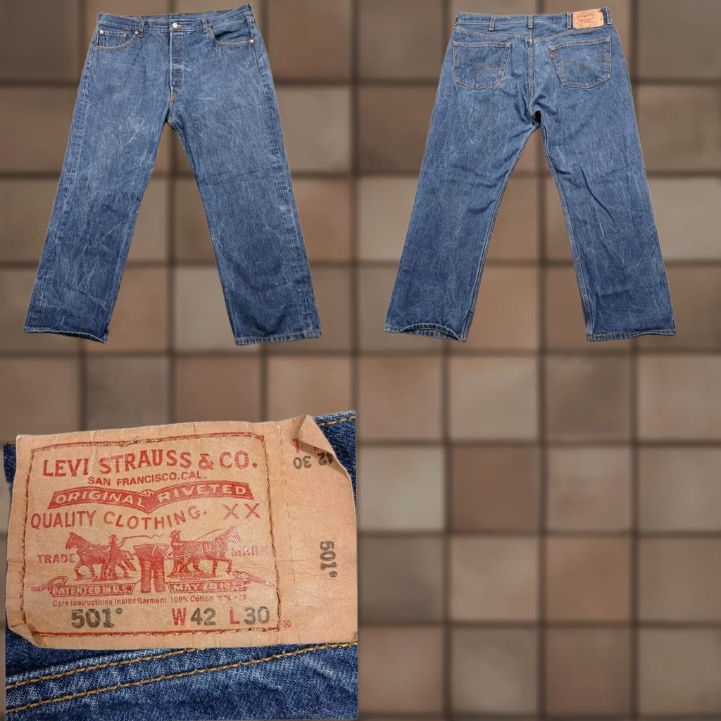 Levi's VINTAGE Levi's 501 Jeans Men's Blue Denim Straight Button Fly 42x30 Regular Mens Size US 42 / EU 58 - 1 Thumbnail