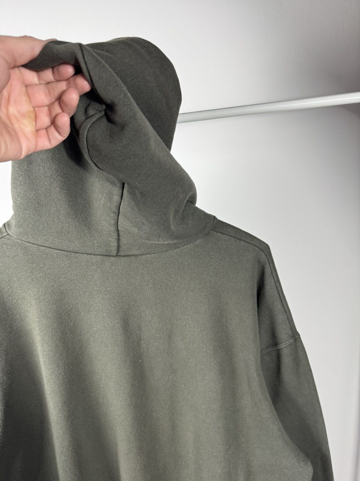 Fruit Of The Loom Vintage Fruit of the Loom Hoodie XL Faded Blank Pullover Size US XL / EU 56 / 4 - 14 Thumbnail