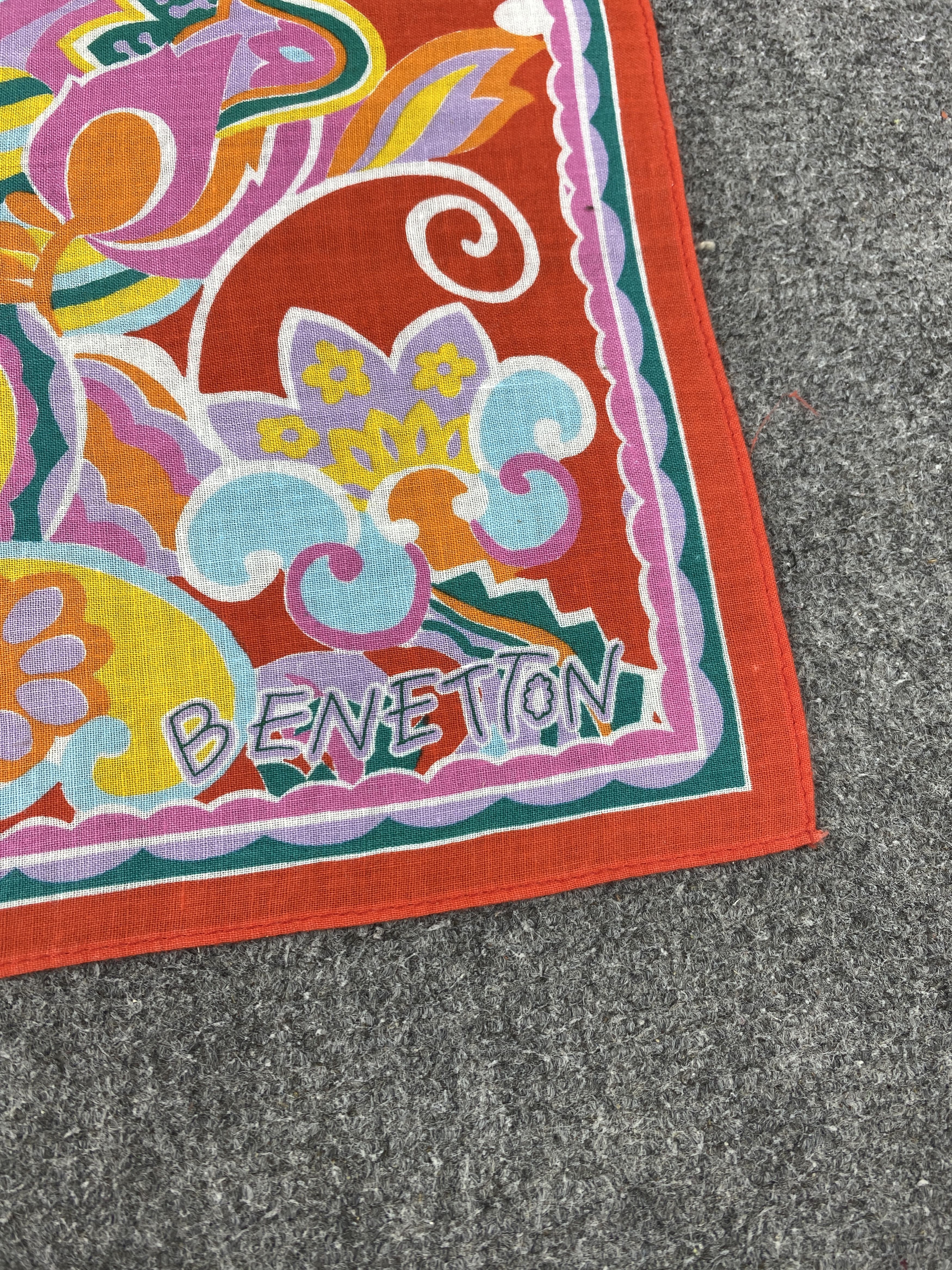 United Colors Of Benetton United Colors Of Benetton Handkerchief / Neckerchief KT0253 Size ONE SIZE - 7 Thumbnail