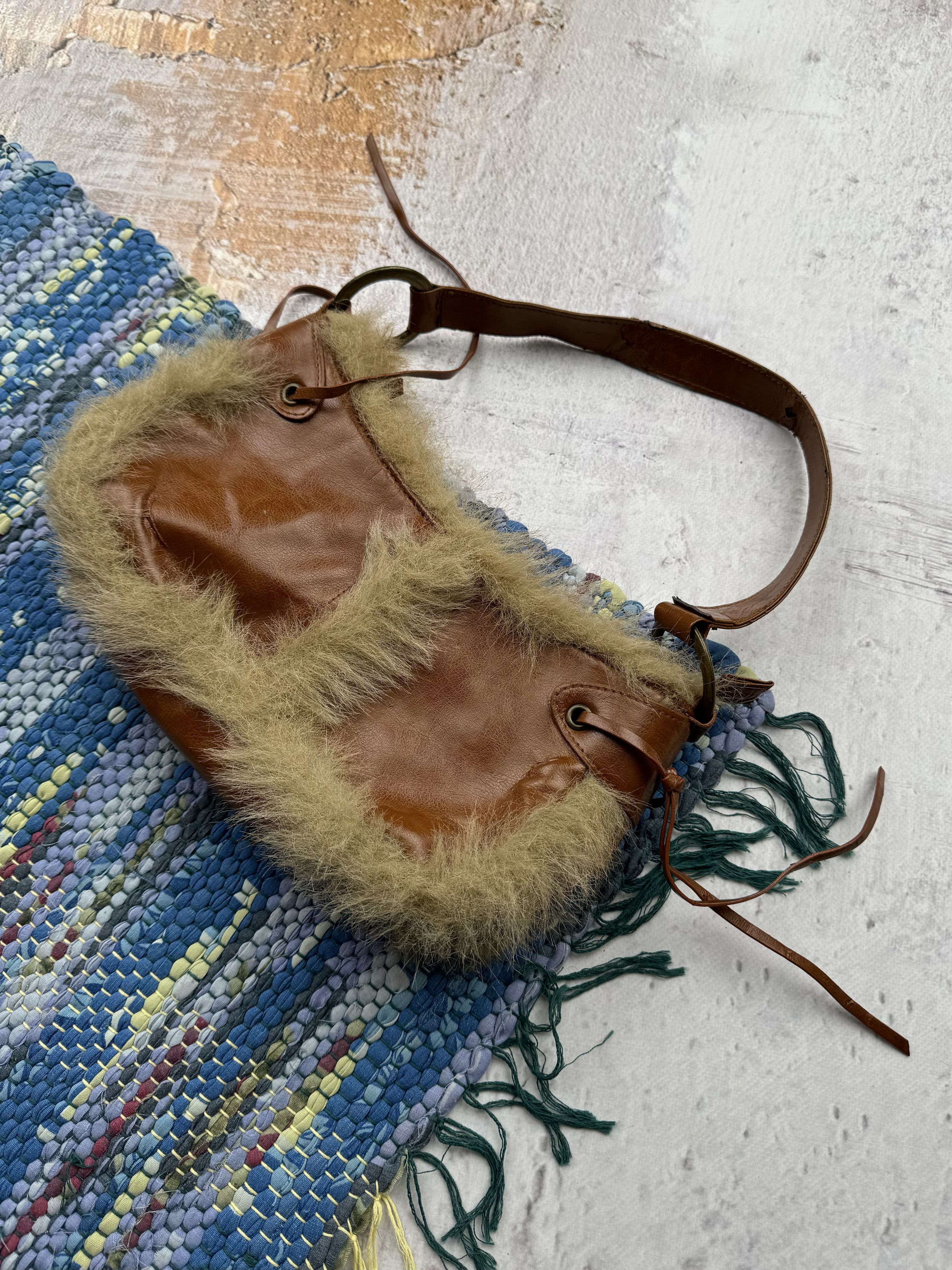 Vintage Vintage Handle Bag With Faux Fur A373D15(389) Size ONE SIZE - 1 Thumbnail
