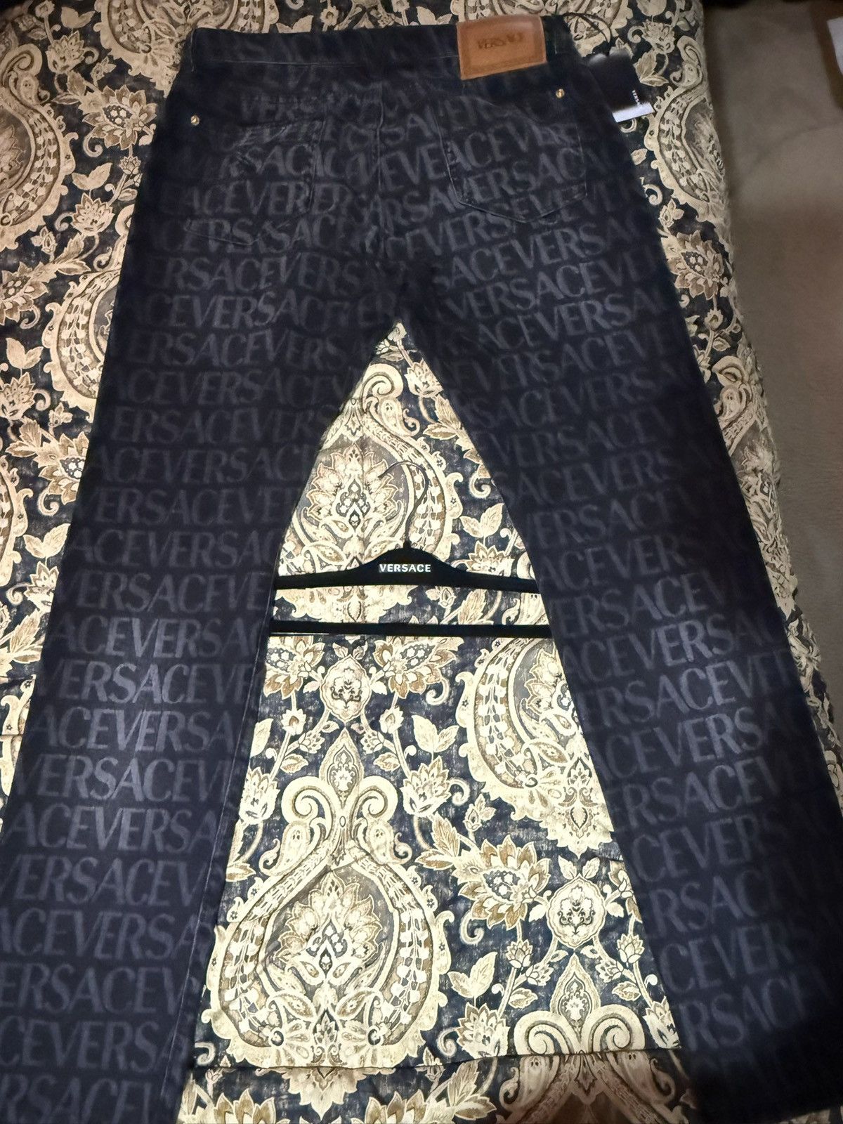 Versace Versace logo all over jeans Size US 34 / EU 50 - 6 Thumbnail