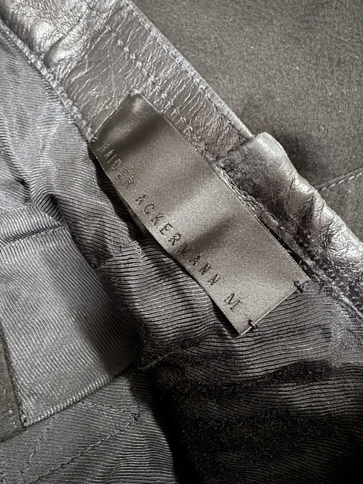 Haider Ackermann Haider Ackermann velvet and leather patchwork suit Size 52S - 11 Thumbnail