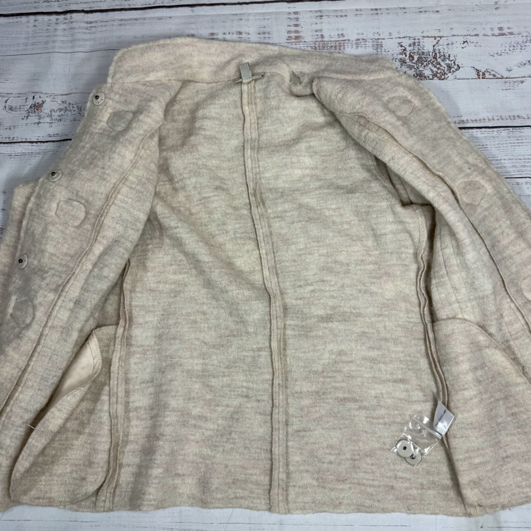 Vintage Venario Women's Beige Wool Cardigan Sweater Knit Trim Long Sleeve Sz S Size S / US 4 / IT 40 - 7 Thumbnail