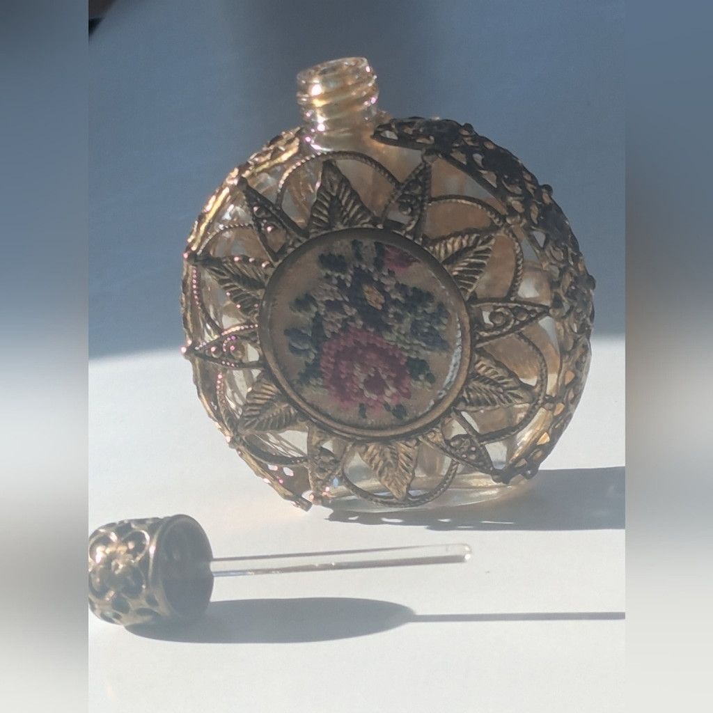 Other Vintage Austrian Brass Filigree Perfume Bottle Needle Point Size ONE SIZE - 6 Thumbnail