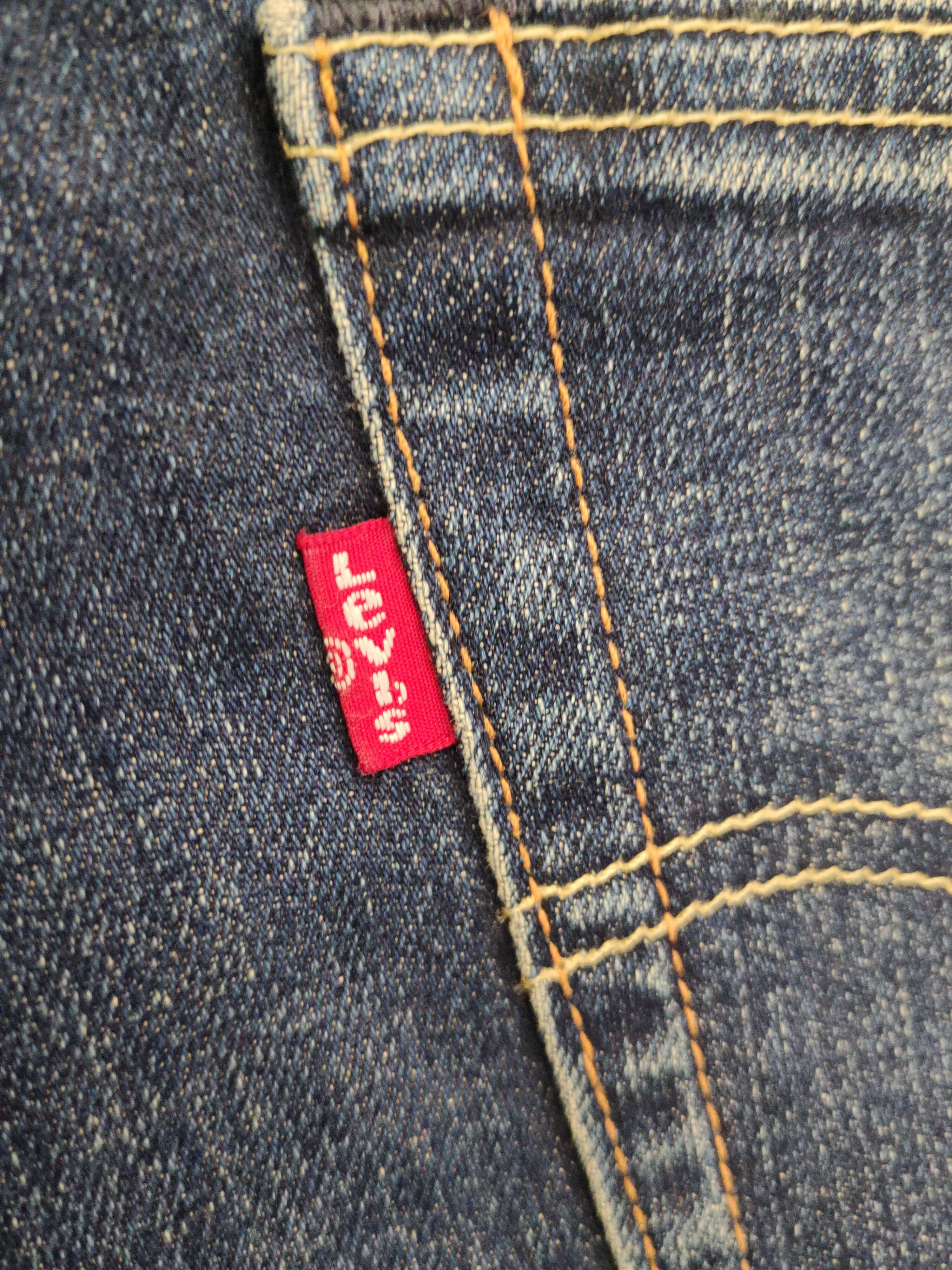 Levi's Levi's Dark Blue Distressed Ripped Jeans #W1401 Size US 31 - 11 Thumbnail