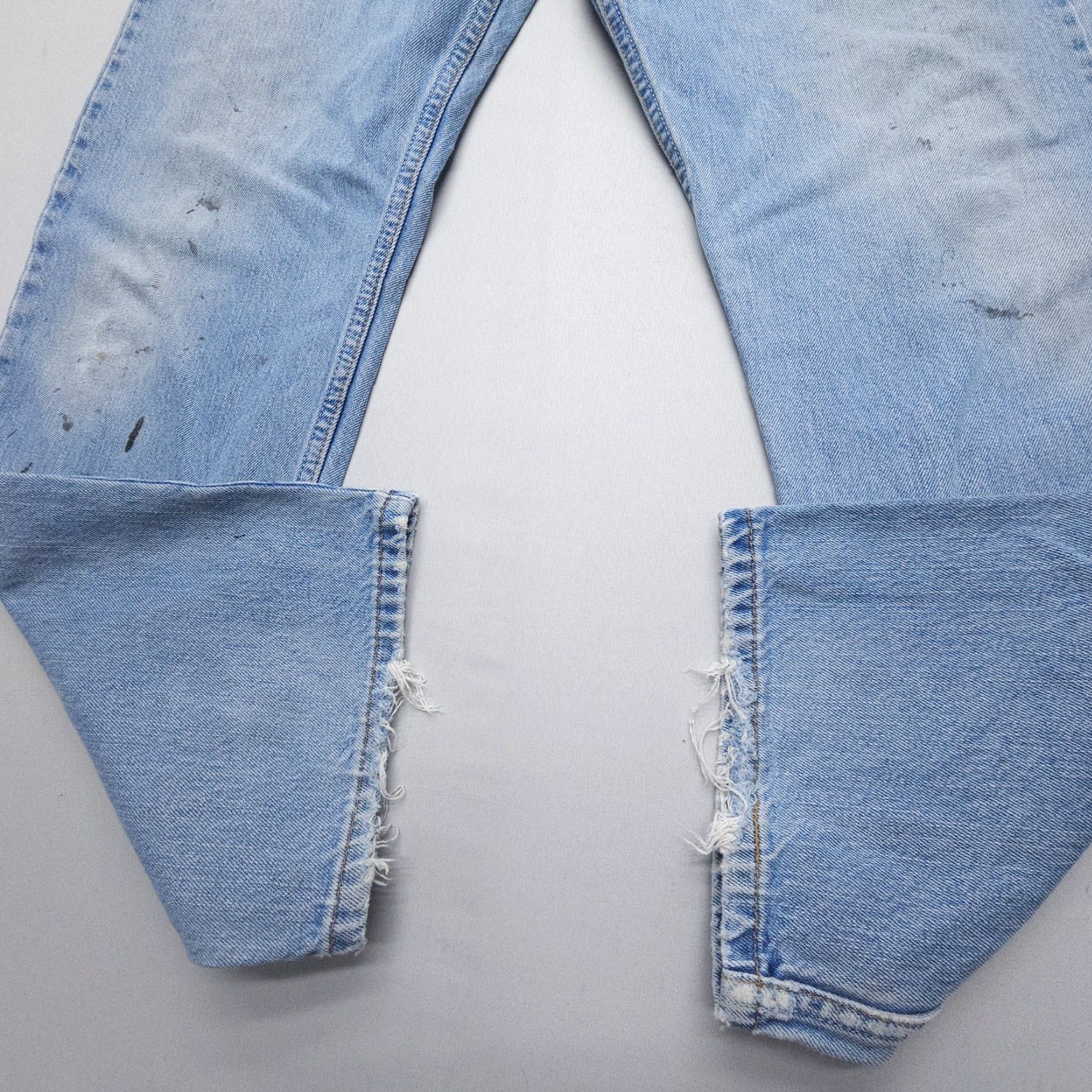 Levi's VINTAGE Levi's 505 Jeans Men 36 x 30 Blue Distressed Stains 2000s Straight Denim Cotton Regular 5-Pocket Levi's 500 Series Mens Size US 36 / EU 52 - 7 Thumbnail