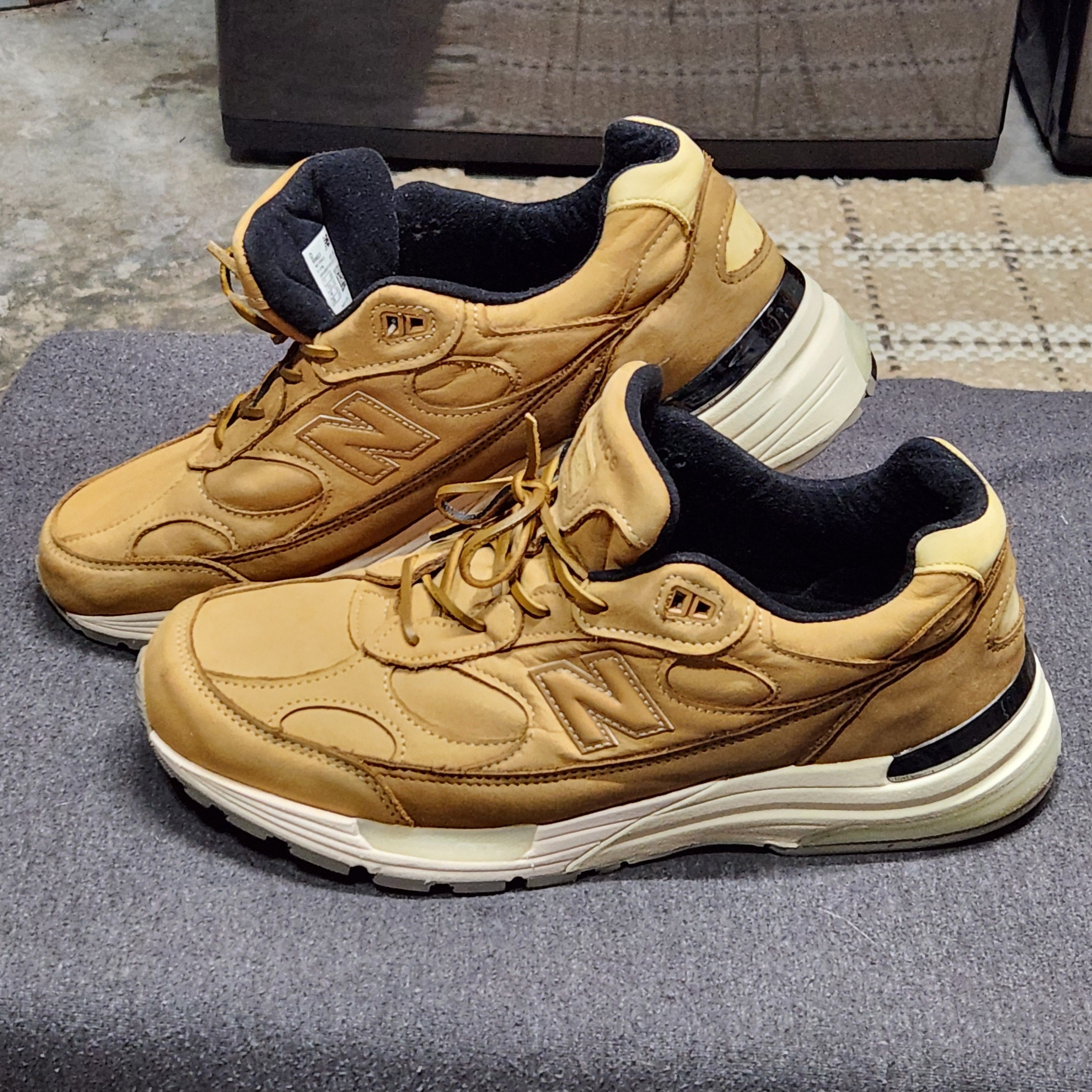 New Balance Wheat 992 Size US 11 / EU 44 - 1 Thumbnail