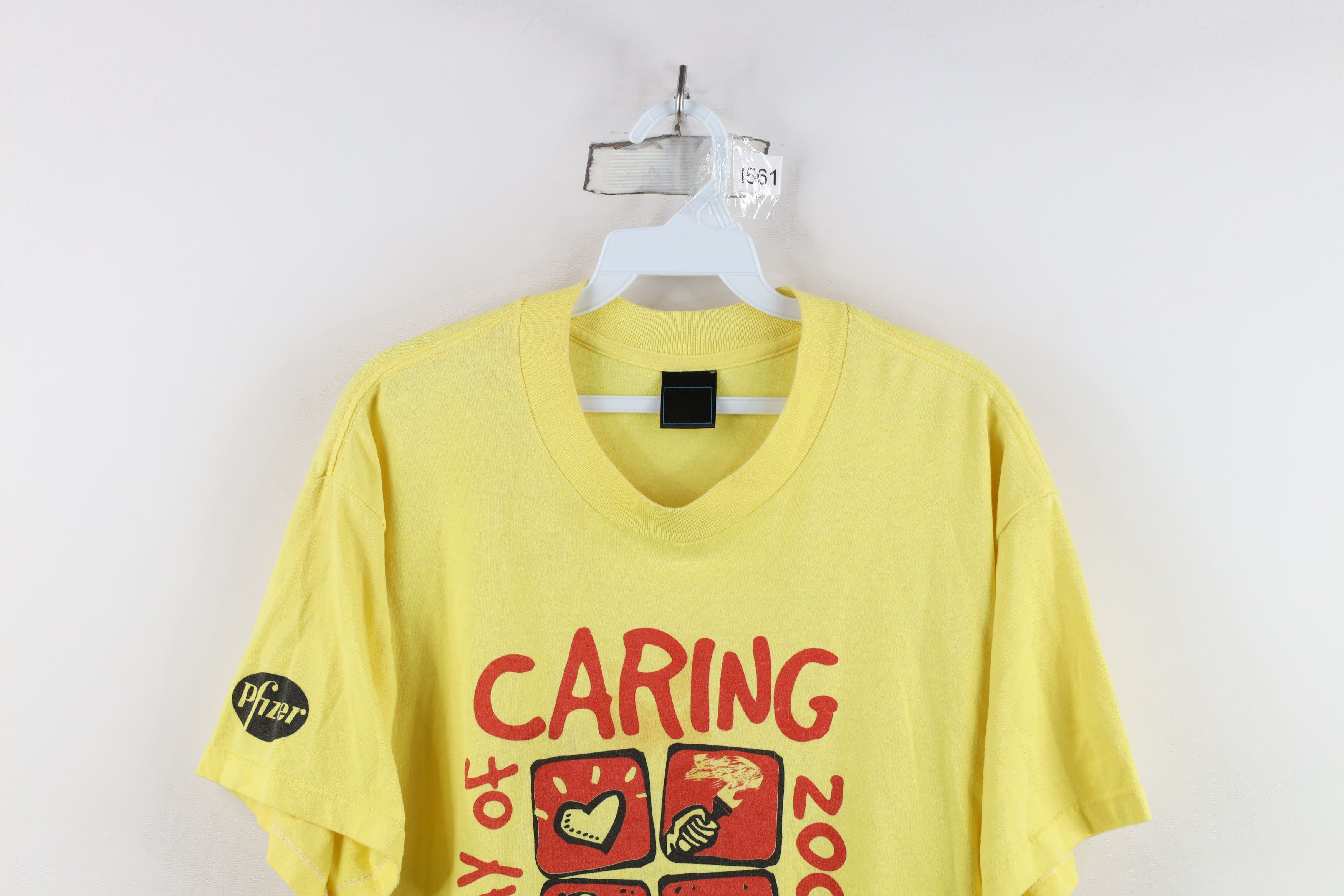 Vintage Vintage Y2K United Way Keith Haring Art T-Shirt Yellow USA Size US L / EU 52-54 / 3 - 2 Thumbnail