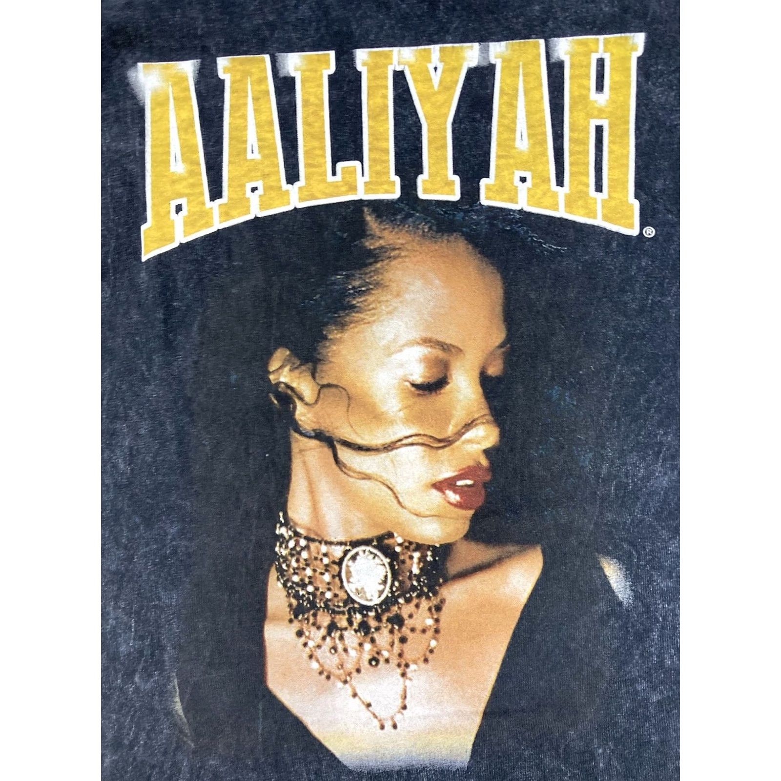 Vintage Aaliyah T-Shirt Men Small Black Graphic Short Sleeve Crew Neck Music Hip Hop Size US S / EU 44-46 / 1 - 2 Thumbnail