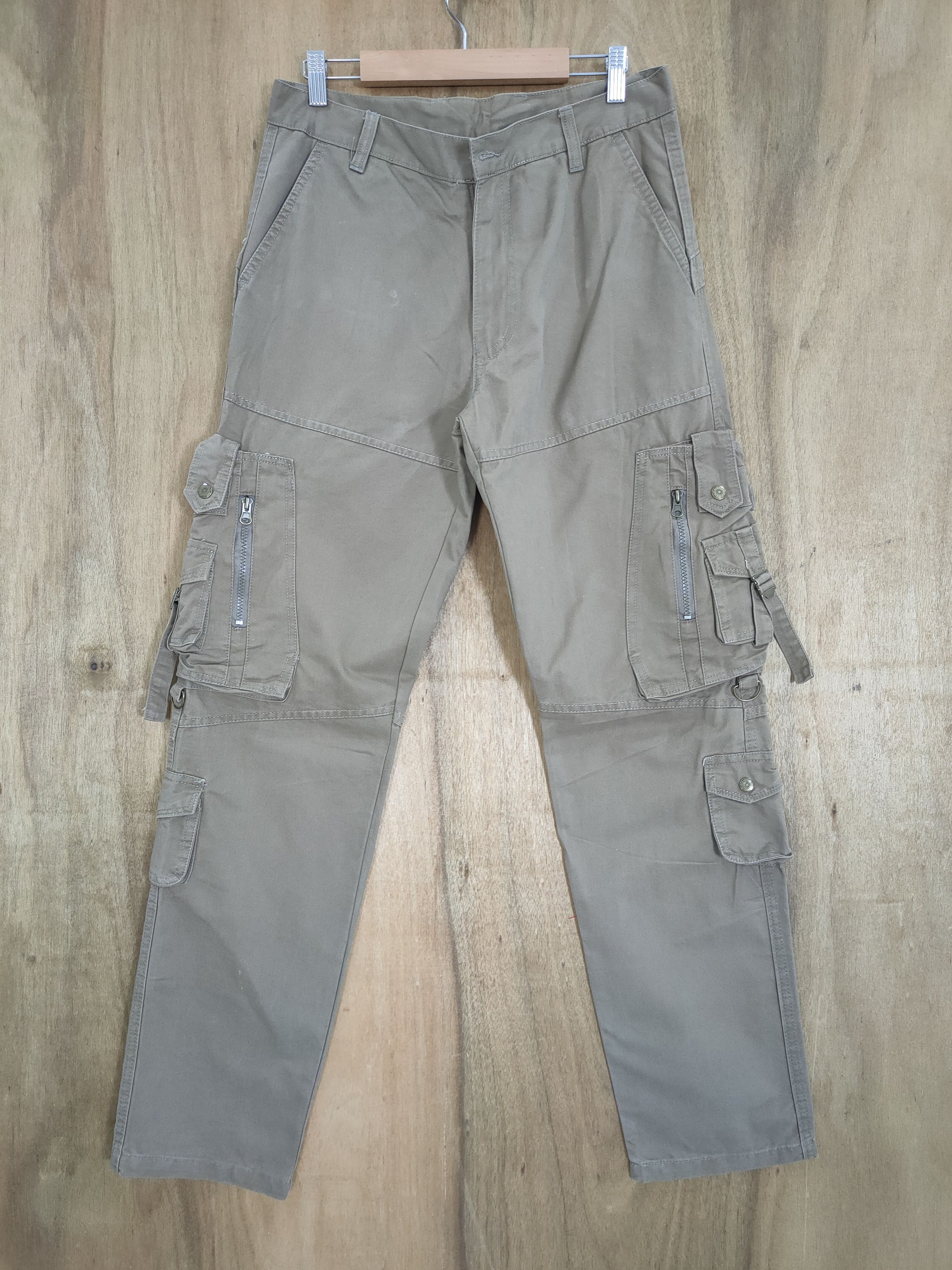 Japanese Brand 10 POCKET MULTIPOCKET BROWN CARGO PANTS Size US 32 / EU 48 - 2 Thumbnail