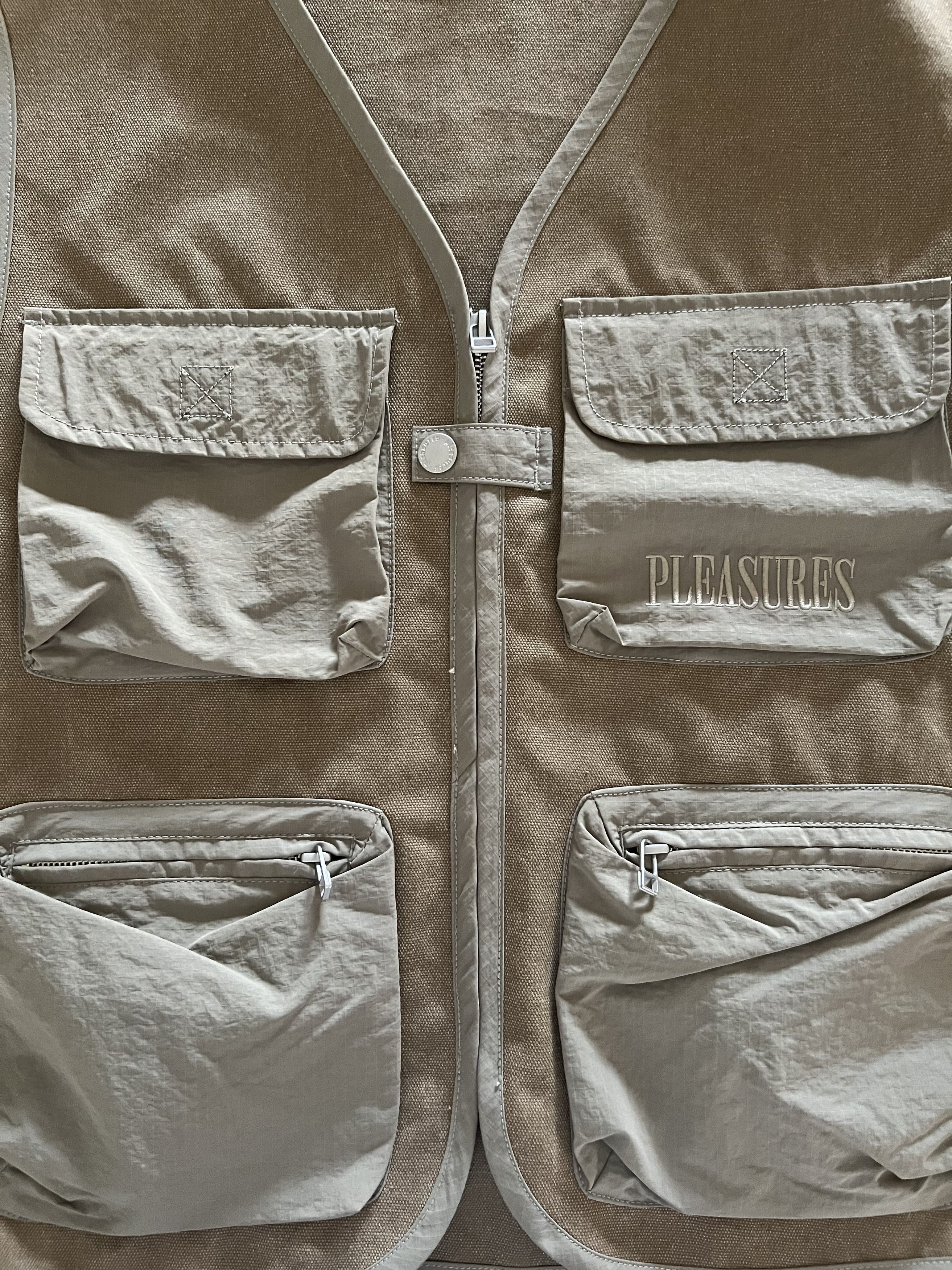 Pleasures Pleasures Beagle Hunting Vest Size US L / EU 52-54 / 3 - 3 Thumbnail