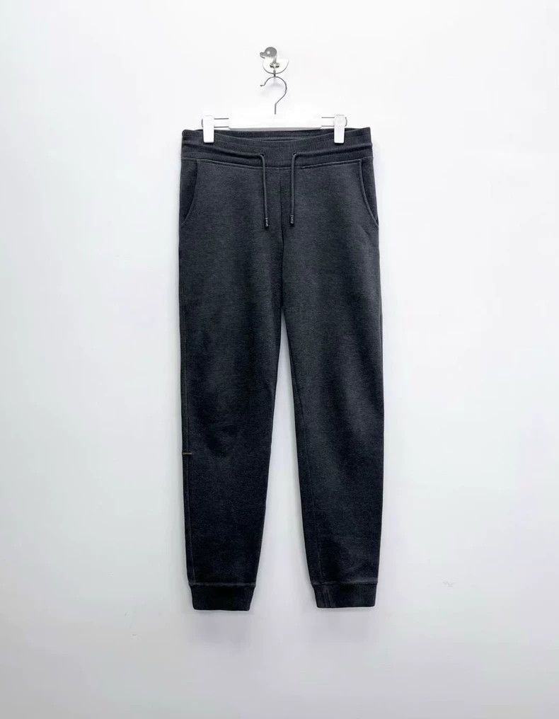 Louis Vuitton Louis Vuitton Gray Logo Sweatpants XS Size US 30 / EU 46 - 1 Thumbnail