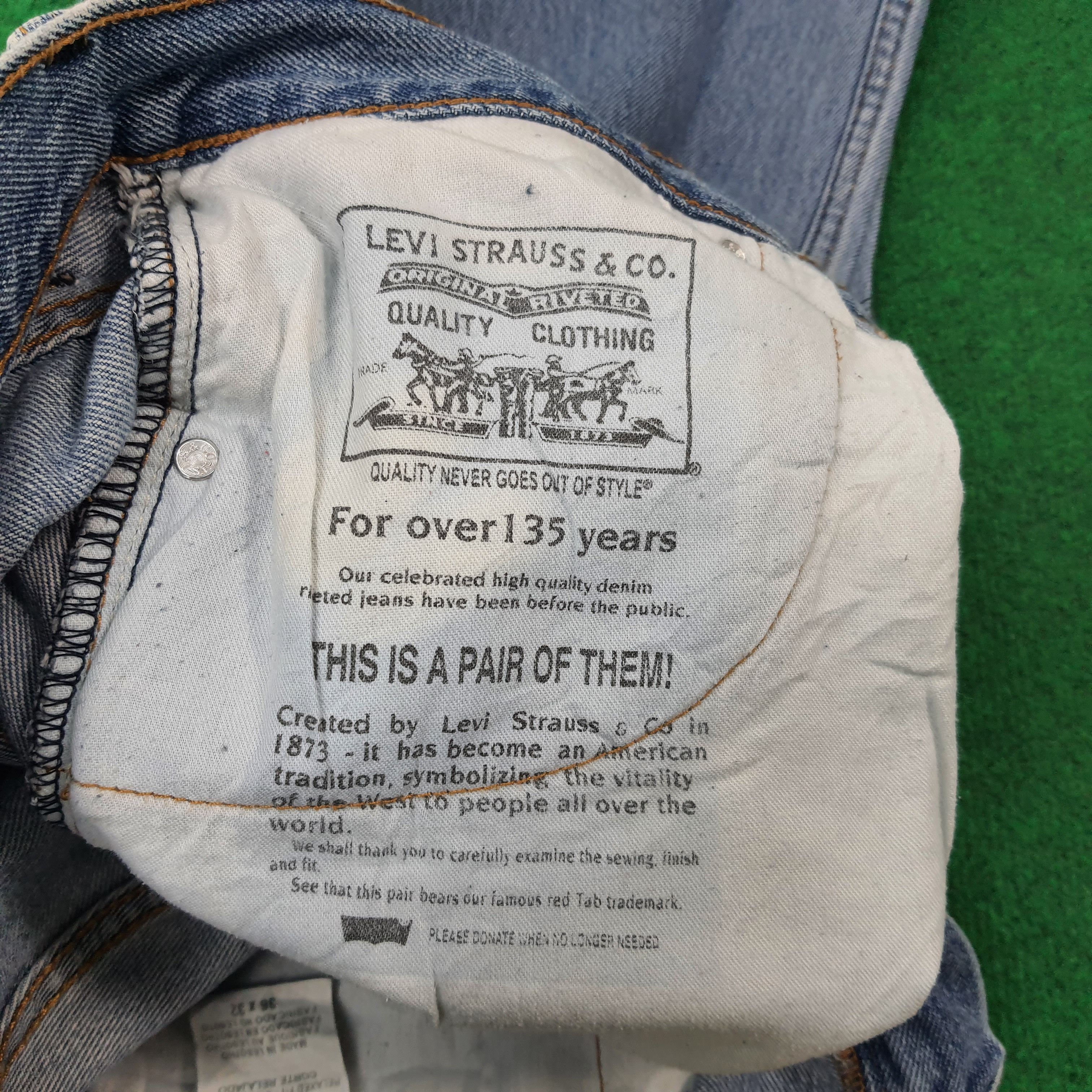Levi's Vintage Levi's 550 90s Distressed Light Wash Jeans C272N7 Size US 36 / EU 52 - 11 Thumbnail