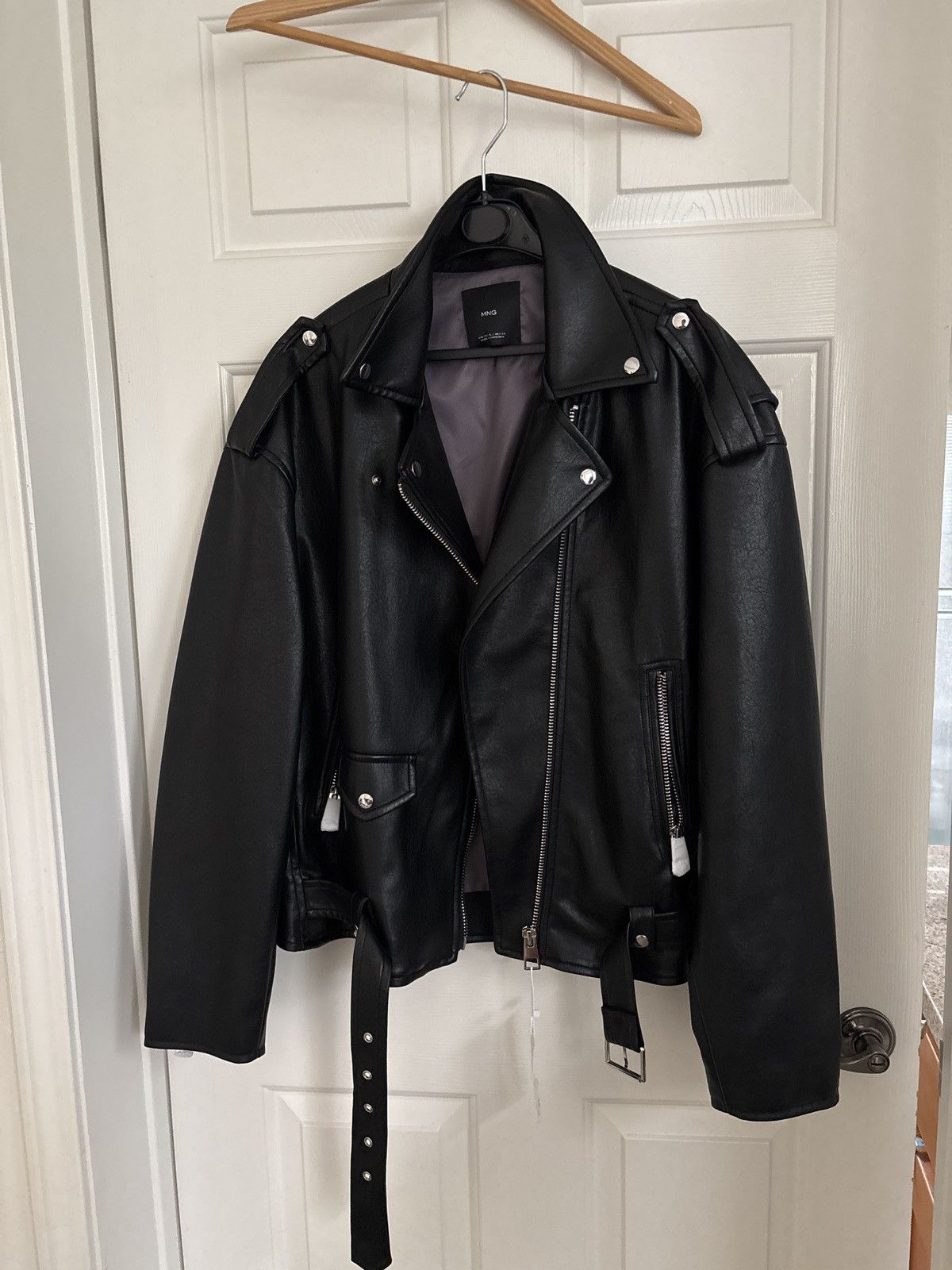 Mango MANGO OVERSIZED FAUX LEATHER JACKET Size XL / US 12-14 / IT 48-50 - 1 Thumbnail
