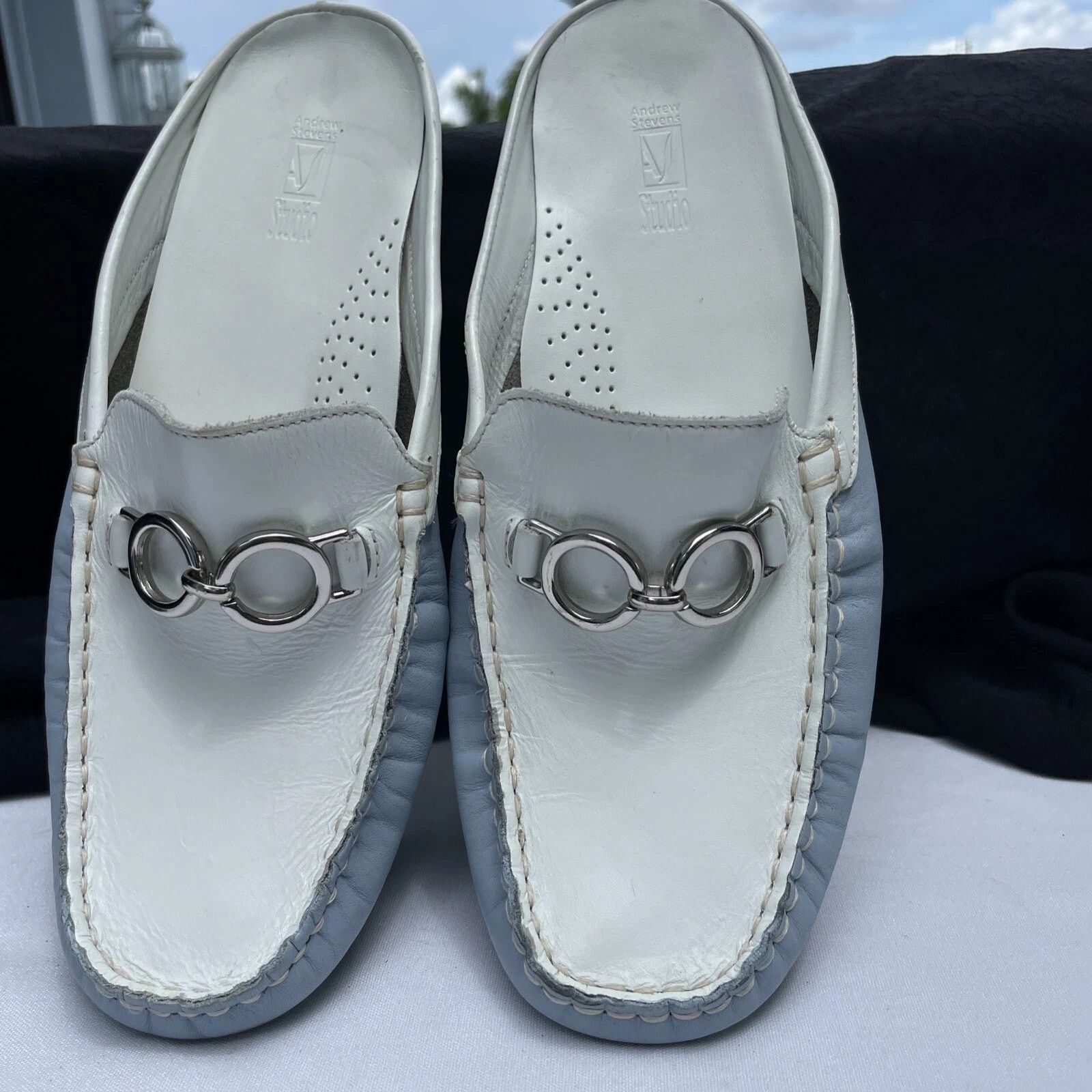 Other Andrew Stevens Flats Blue& White Leather Classy Resort Mules Size US 9.5 / IT 39.5 - 1 Thumbnail