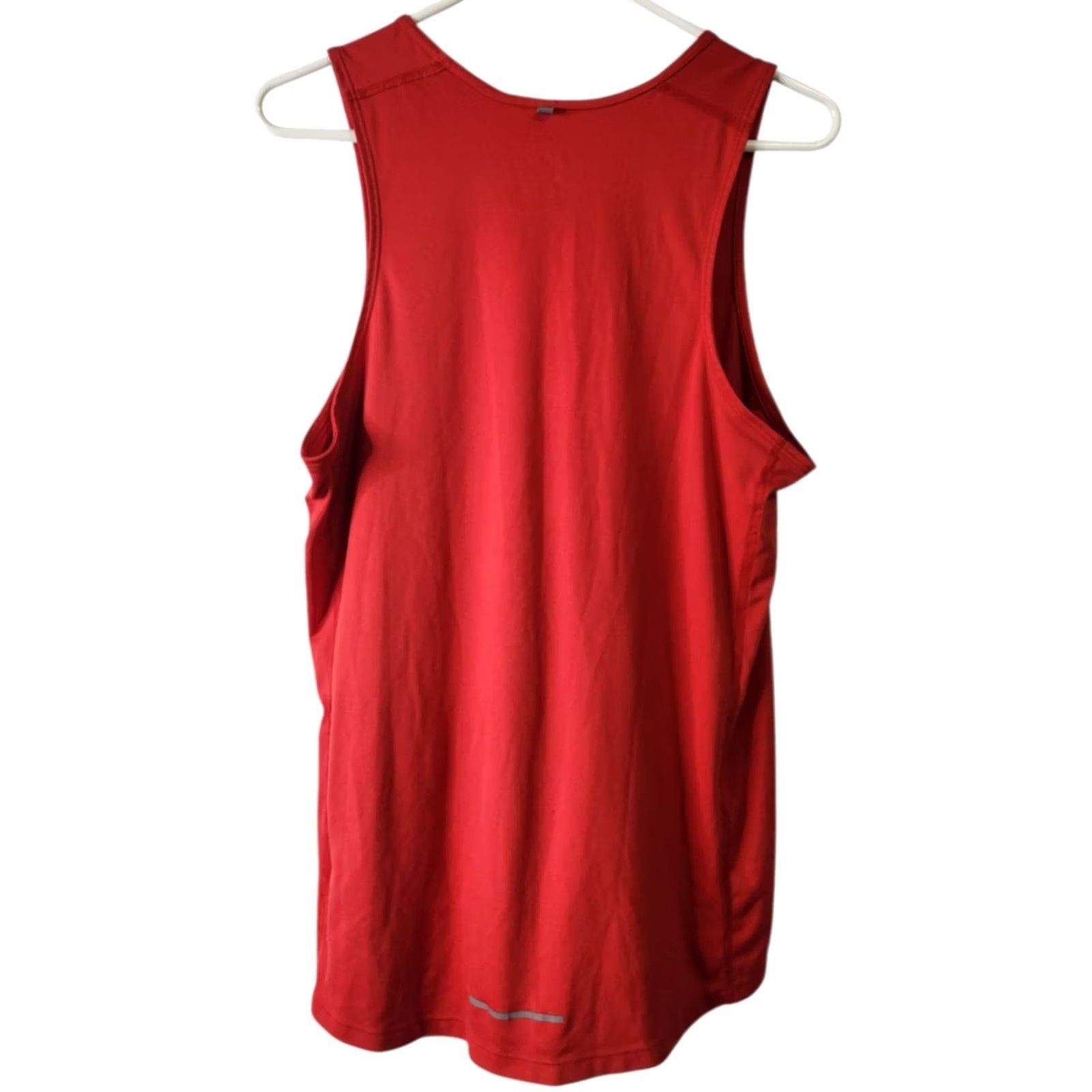 Nike Nike Dri-Fit Tank Top Womens M Sleeveless Scoop Neck Running Red Size M / US 6-8 / IT 42-44 - 2 Thumbnail