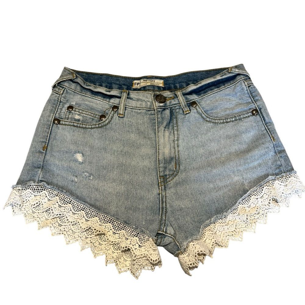 Free People Free People Blue Denim Jeans Shorts White Lace Trim in Sz Size 25" / US 0 / IT 36 - 3 Thumbnail