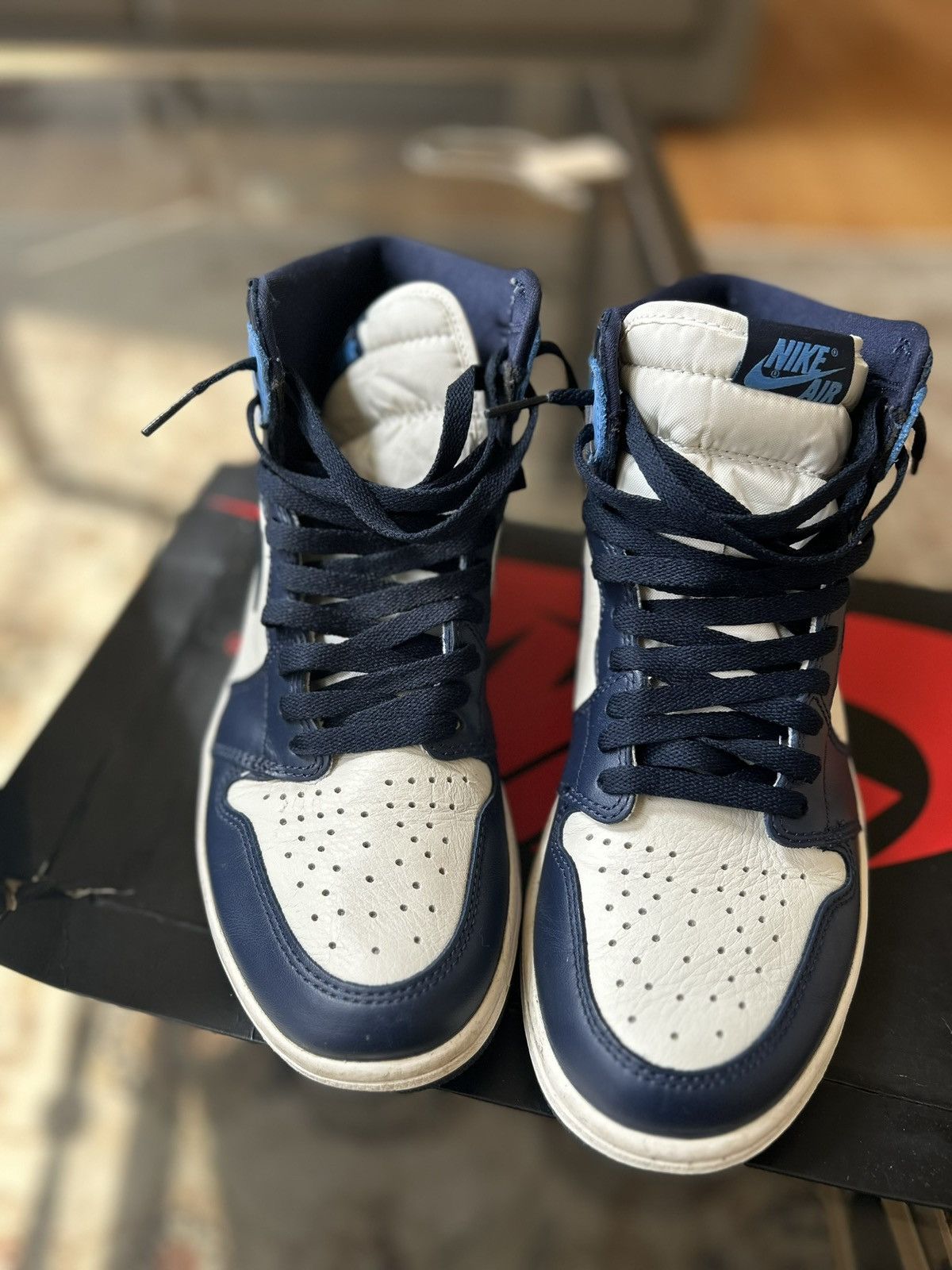 Jordan Brand Jordan 1 Retro High "Obsidians" trainers Size US 8 / EU 41 - 7 Thumbnail