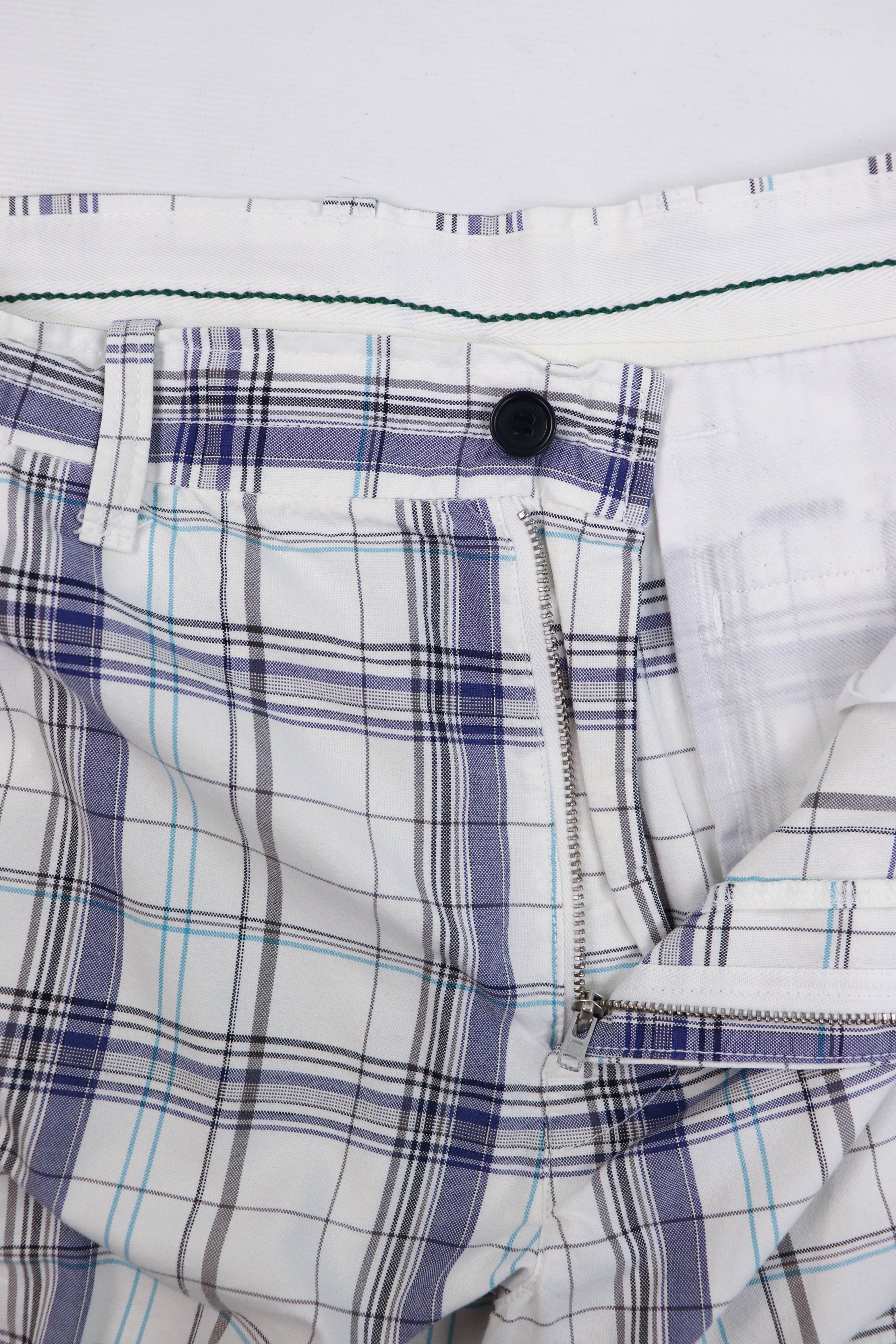 Lacoste Lacoste White Plaid Check Cotton Bermuda Cargo Shorts Size US 33 - 7 Thumbnail